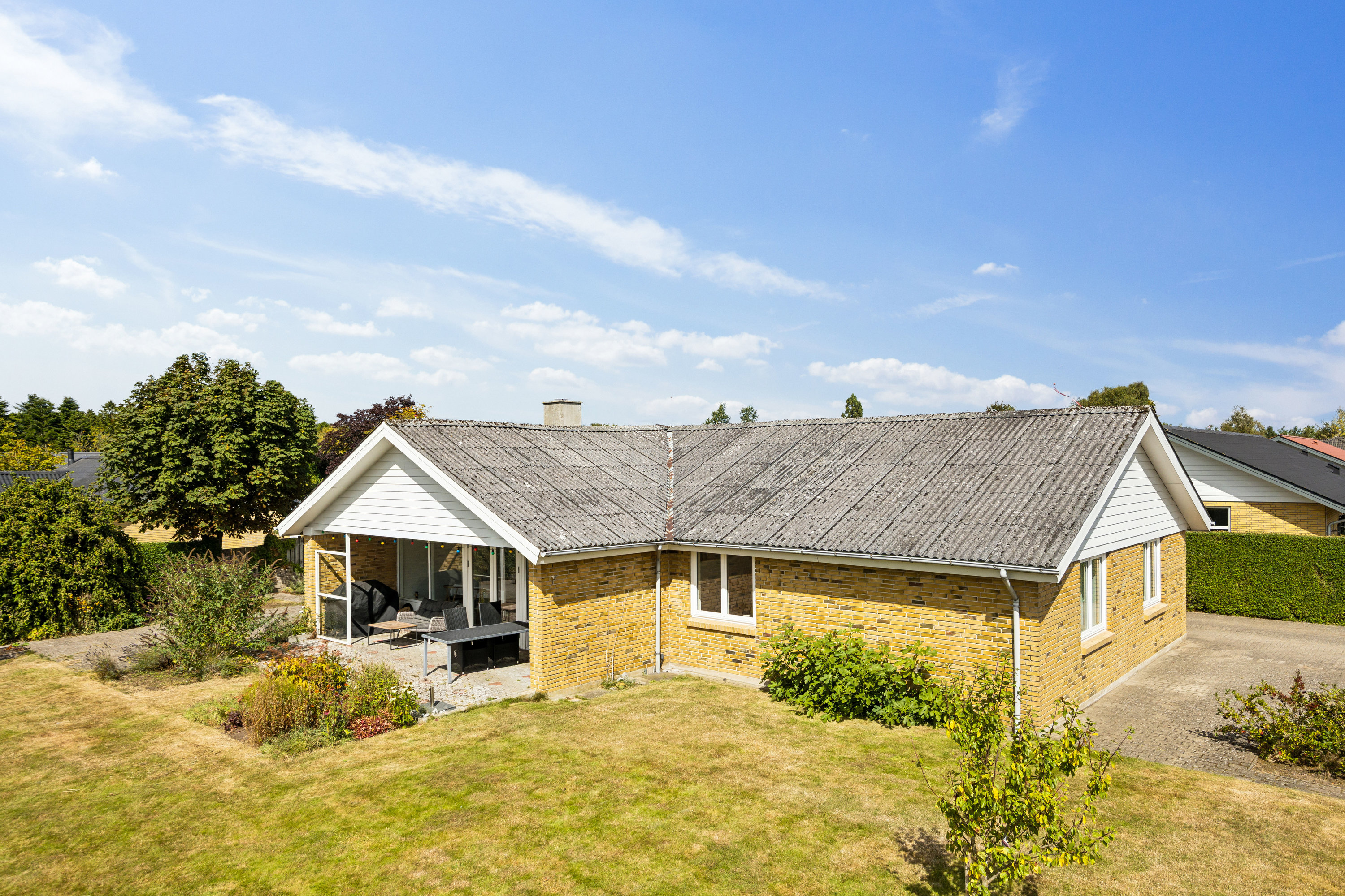 Fremhævet ejendom 1 billede i fuldskærmstilstand. Billede af Nordmanniavej 1, 9320 Hjallerup