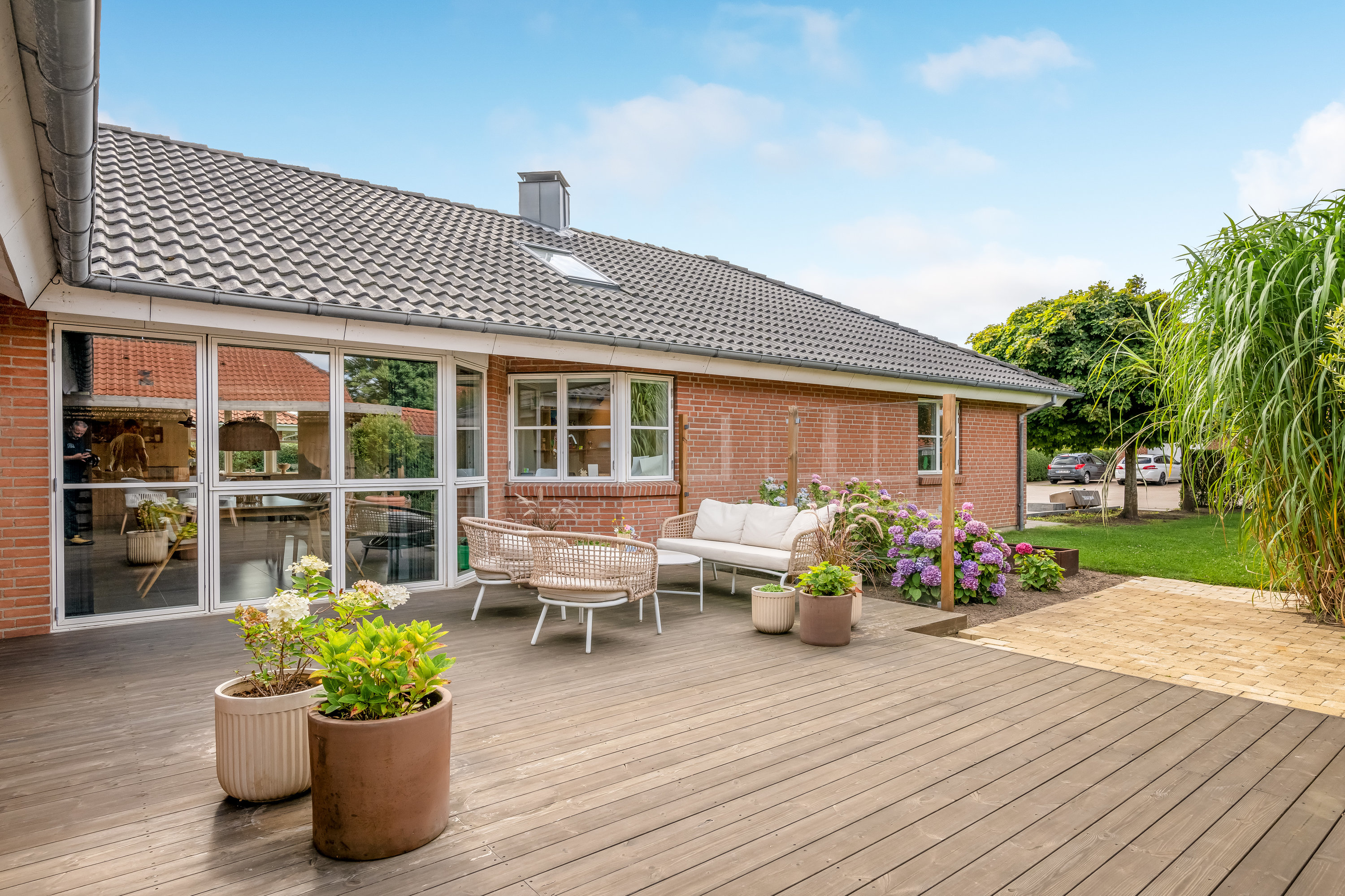 Fremhævet terrasse billede i fuldskærmstilstand. Billede af Højvangen 8, 6950 Ringkøbing