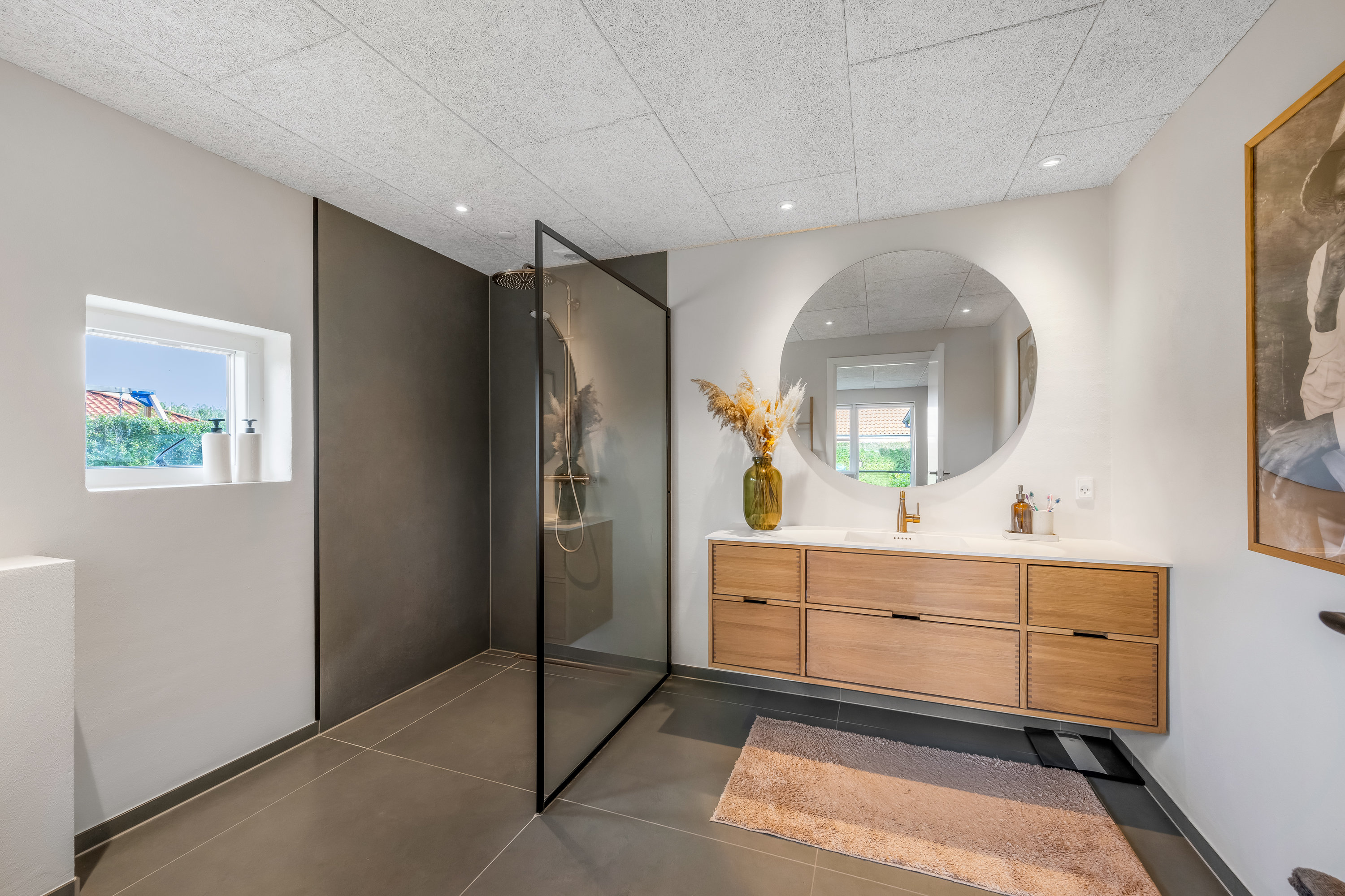 Fremhævet badeværelse billede i fuldskærmstilstand. Billede af Højvangen 8, 6950 Ringkøbing