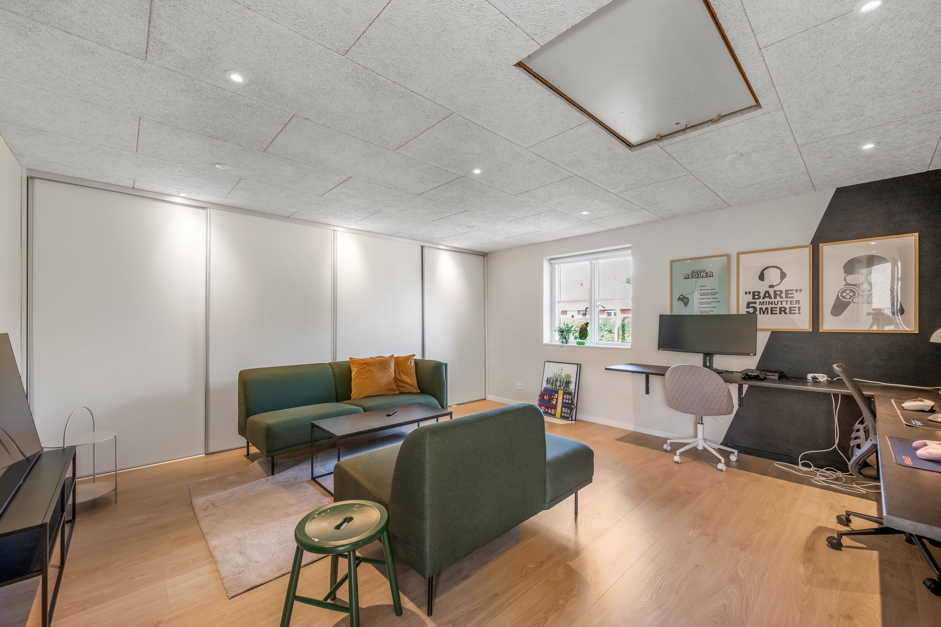 Fremhævet stue billede i fuldskærmstilstand. Billede af Højvangen 8, 6950 Ringkøbing