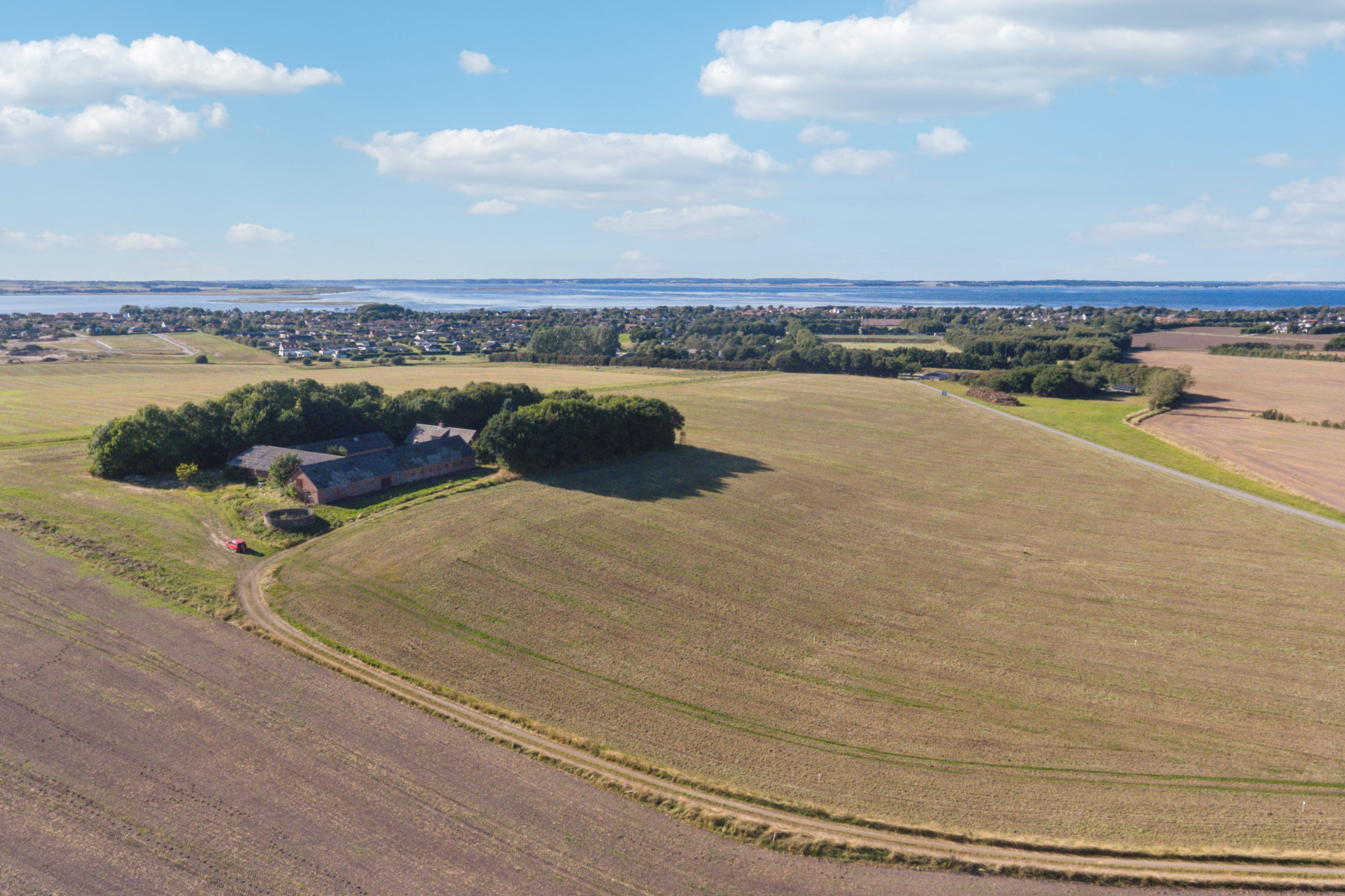 Fremhævet luftfoto billede i fuldskærmstilstand. Billede af Tulsagervej 16, 9240 Nibe