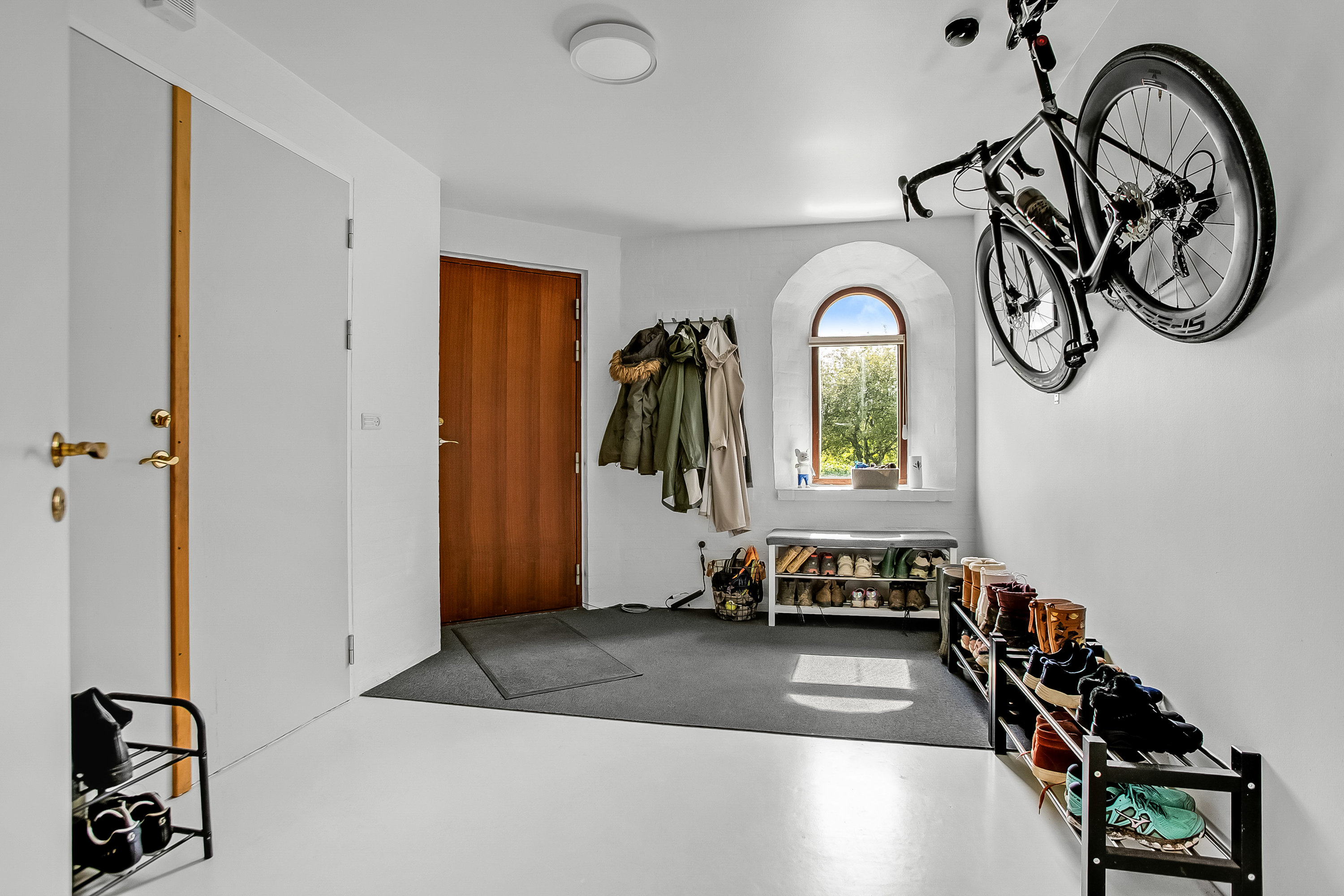 Fremhævet gang billede i fuldskærmstilstand. Billede af Alexandersvej 12, 6640 Lunderskov