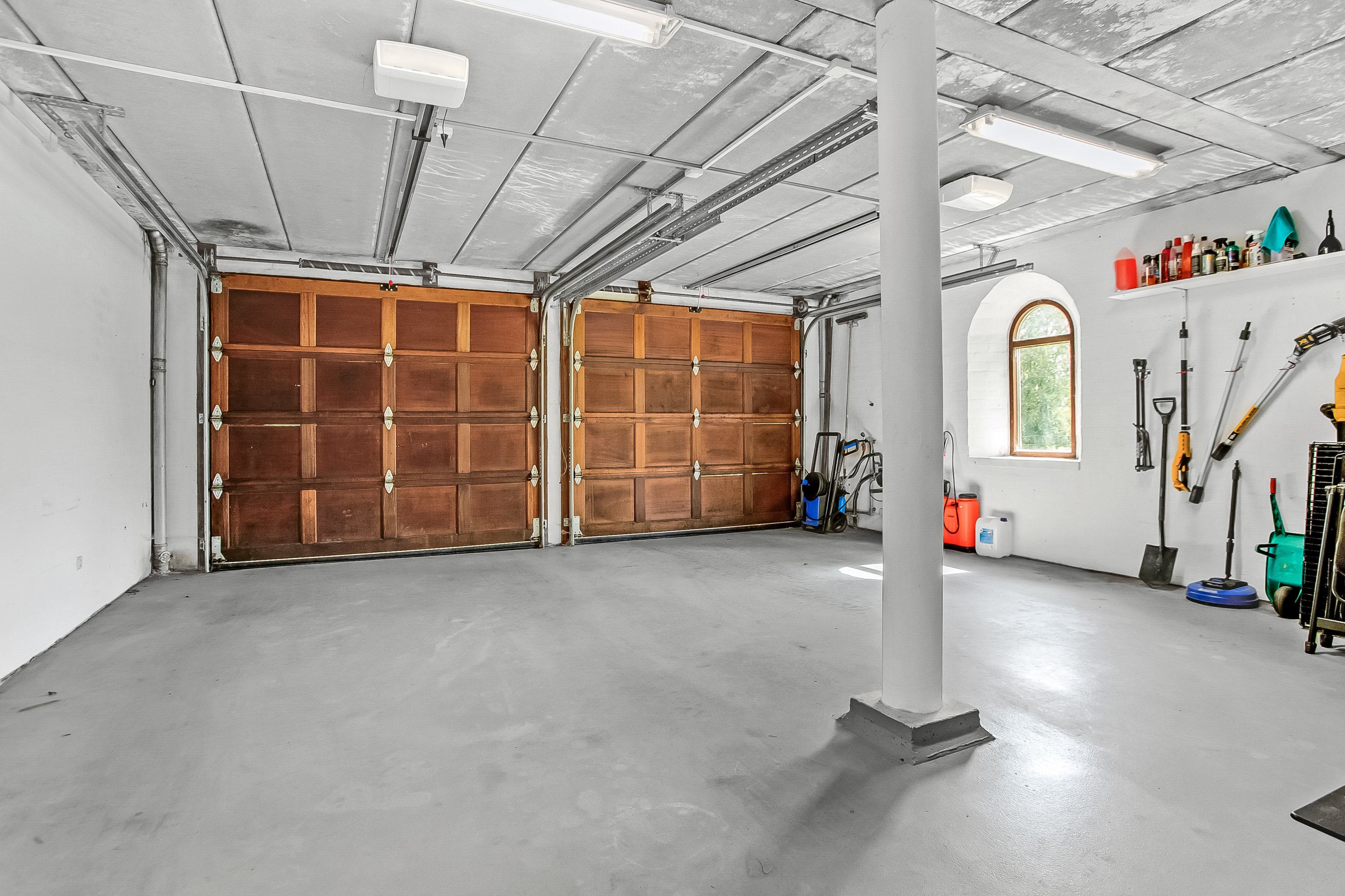 Fremhævet garage billede i fuldskærmstilstand. Billede af Alexandersvej 12, 6640 Lunderskov