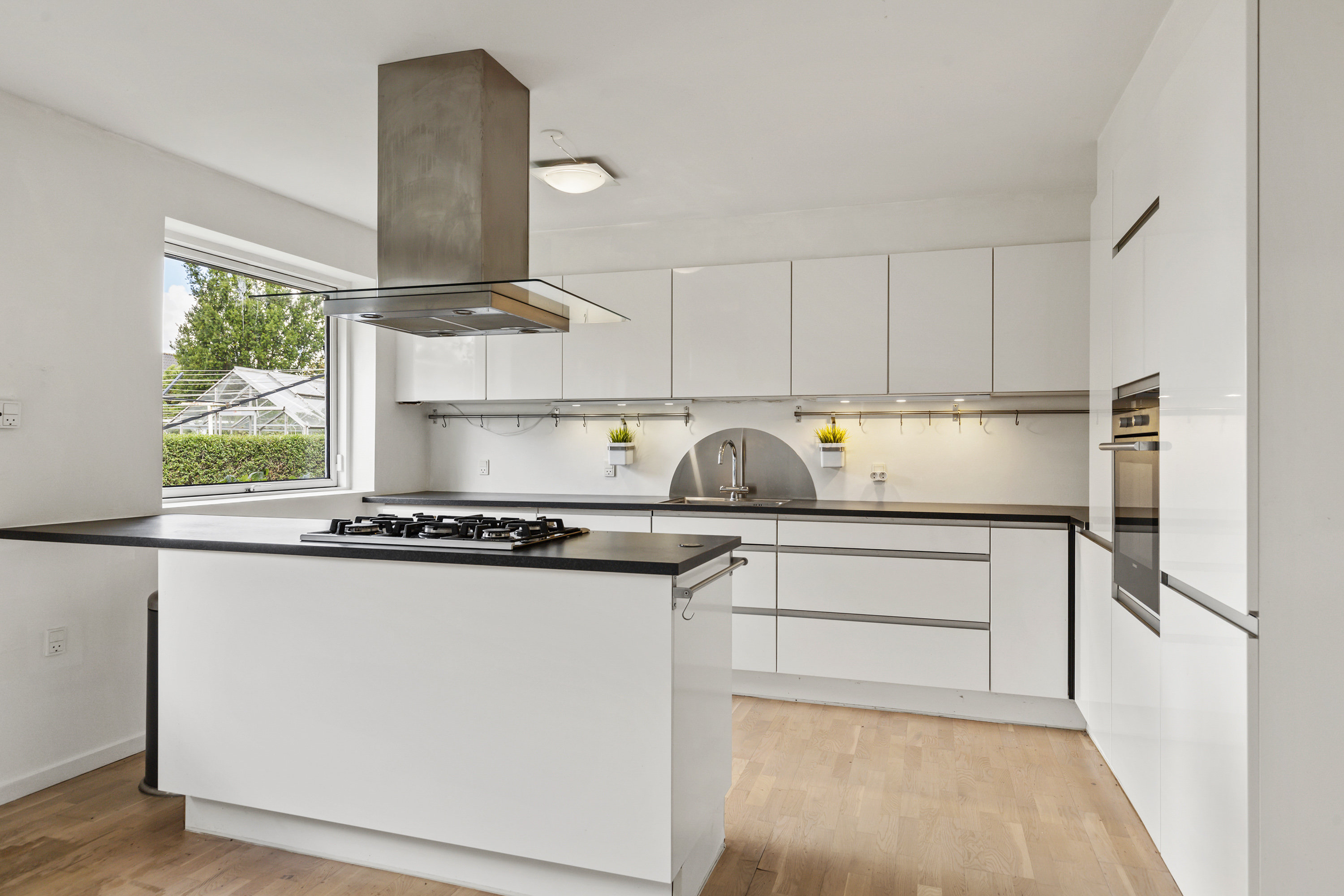 Miniaturebillede 1: køkken. Billede af Langelandsgade 30, 9700 Brønderslev