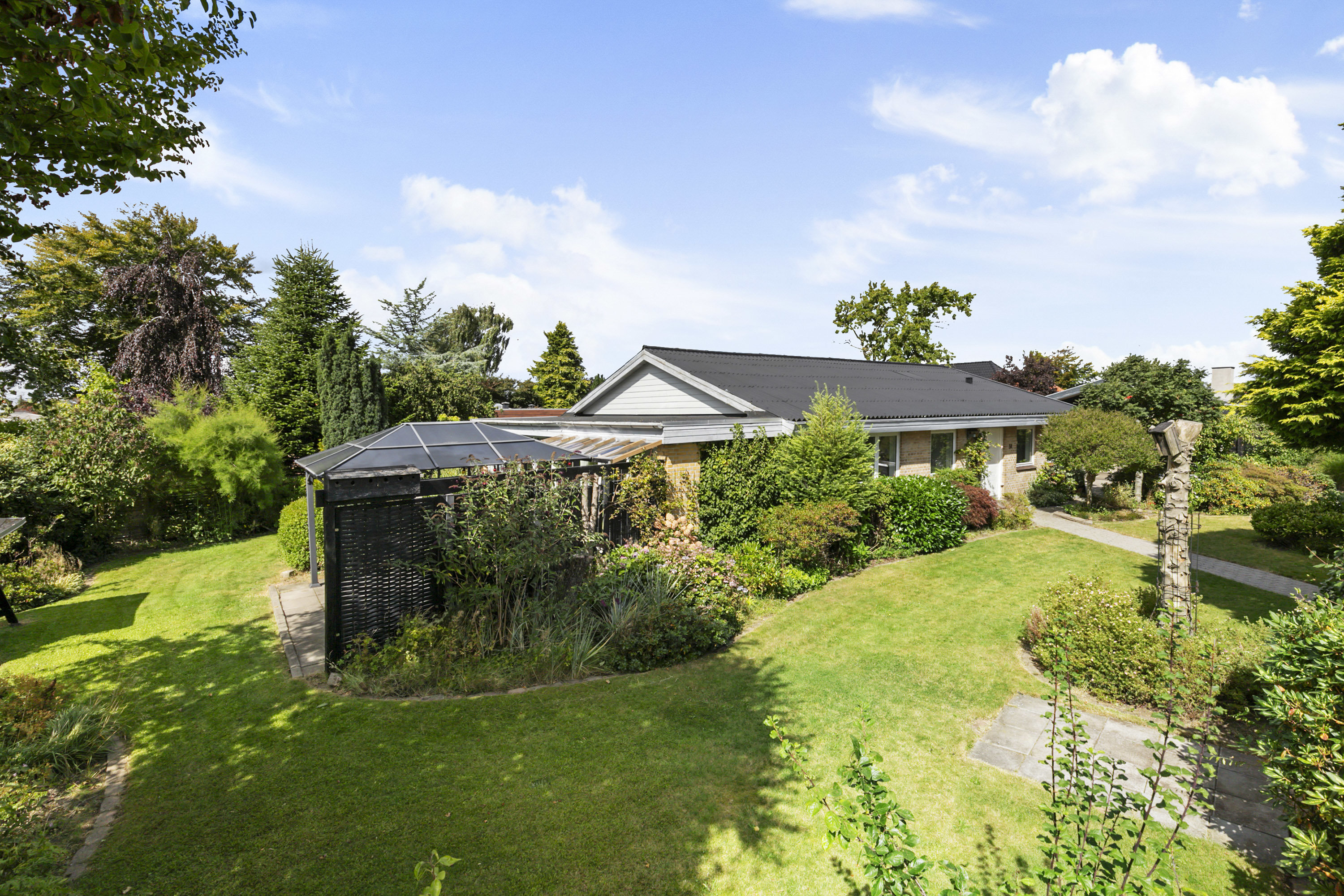 Fremhævet facade billede i fuldskærmstilstand. Billede af Langelandsgade 30, 9700 Brønderslev