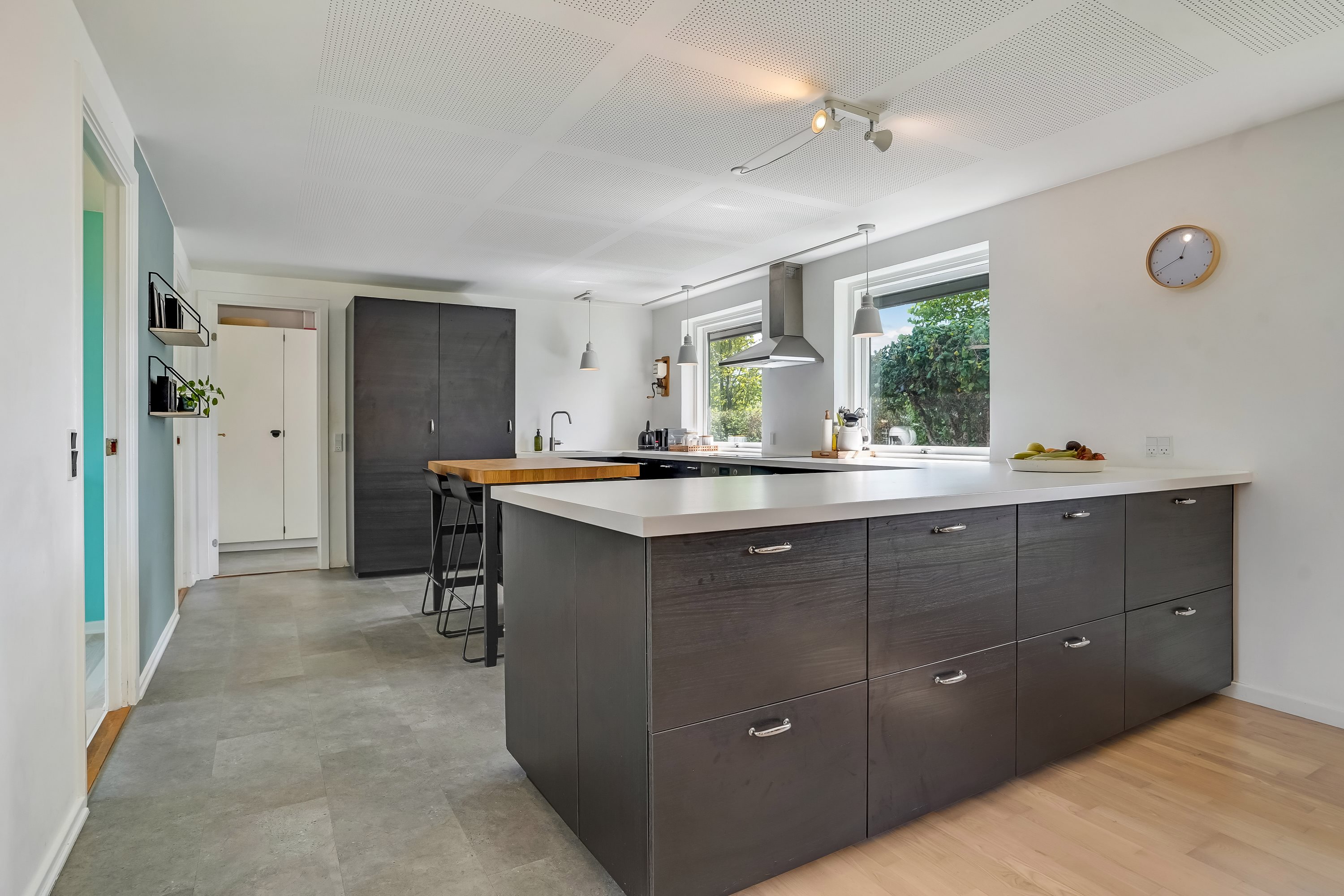 Fremhævet køkken billede i fuldskærmstilstand. Billede af Lyøvænget 16, 5500 Middelfart