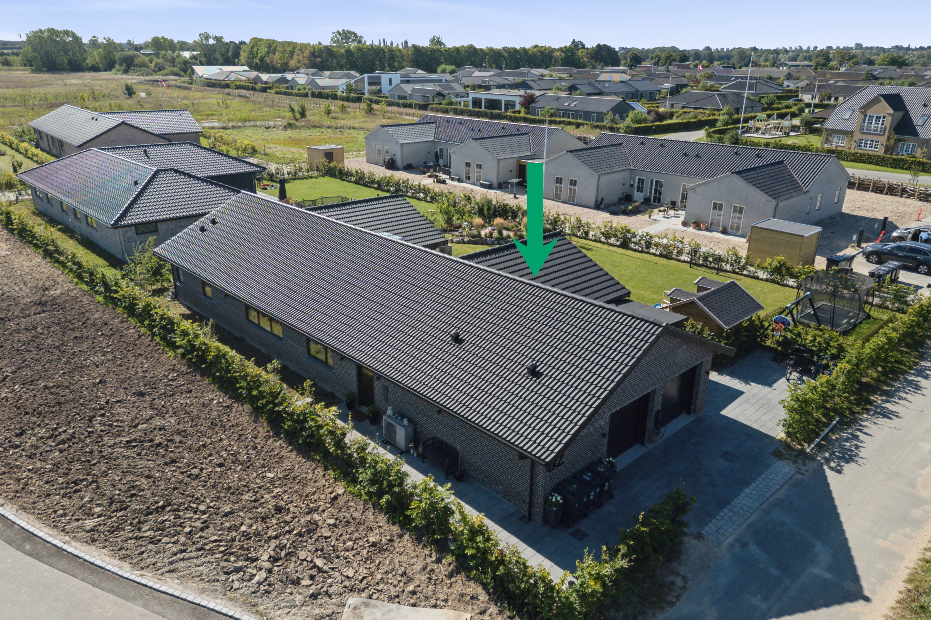 Fremhævet luftfoto billede i fuldskærmstilstand. Billede af Marens Minde Vej 32, Strøby Egede, 4600 Køge