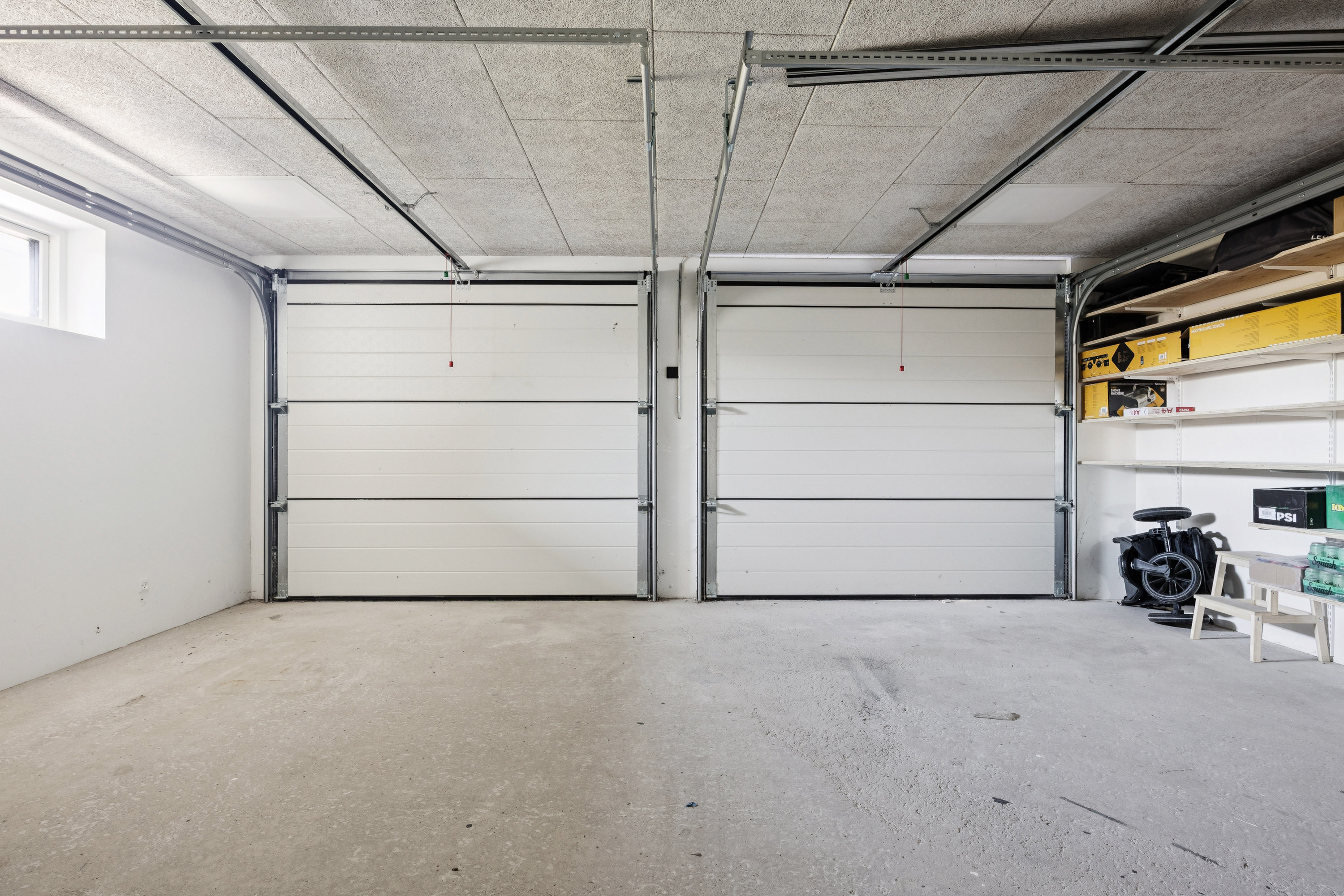 Fremhævet garage billede i fuldskærmstilstand. Billede af Marens Minde Vej 32, Strøby Egede, 4600 Køge