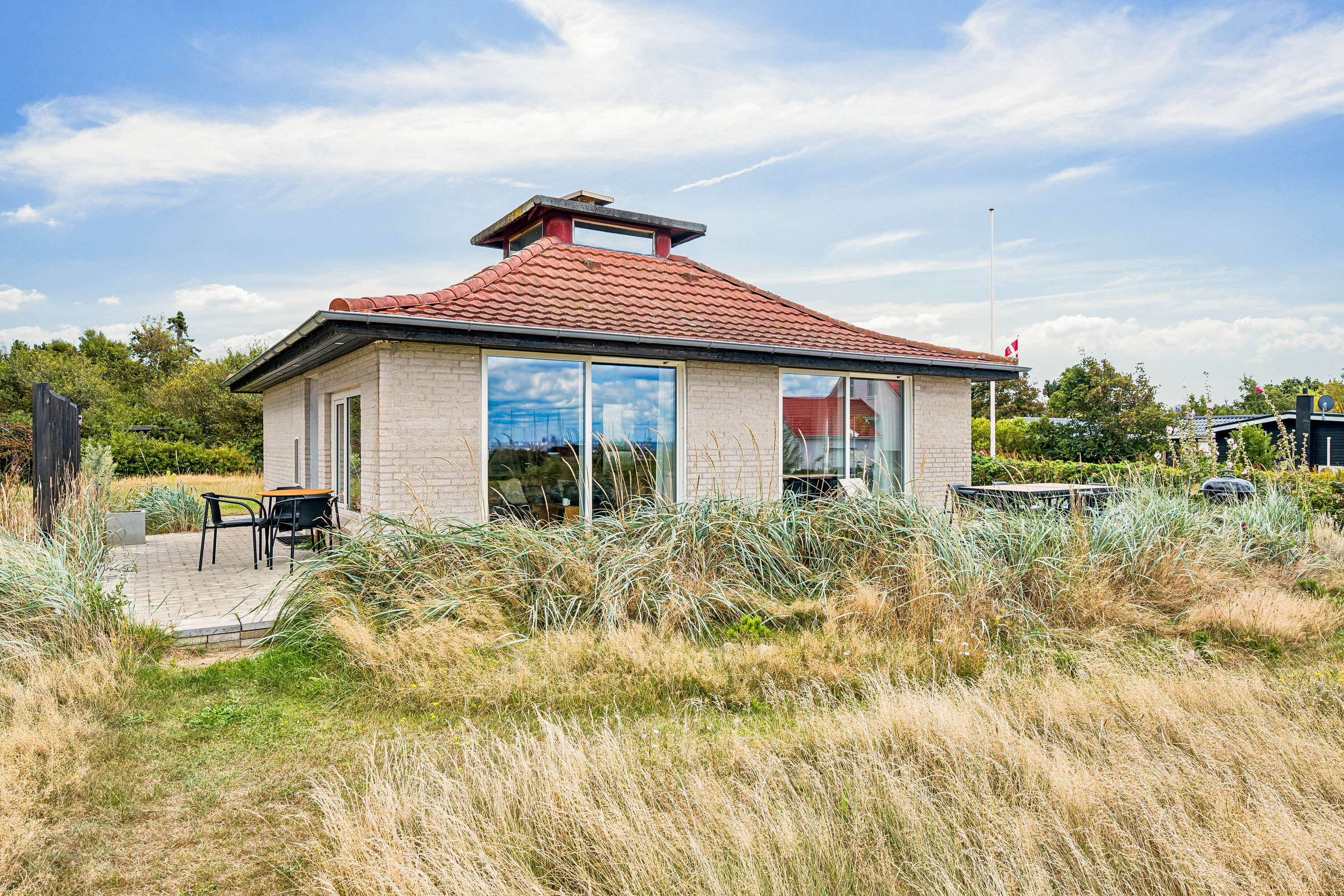 Miniaturebillede 1: ejendom 1. Billede af Vestre Strandvej 35, Skødshoved Strand, 8420 Knebel