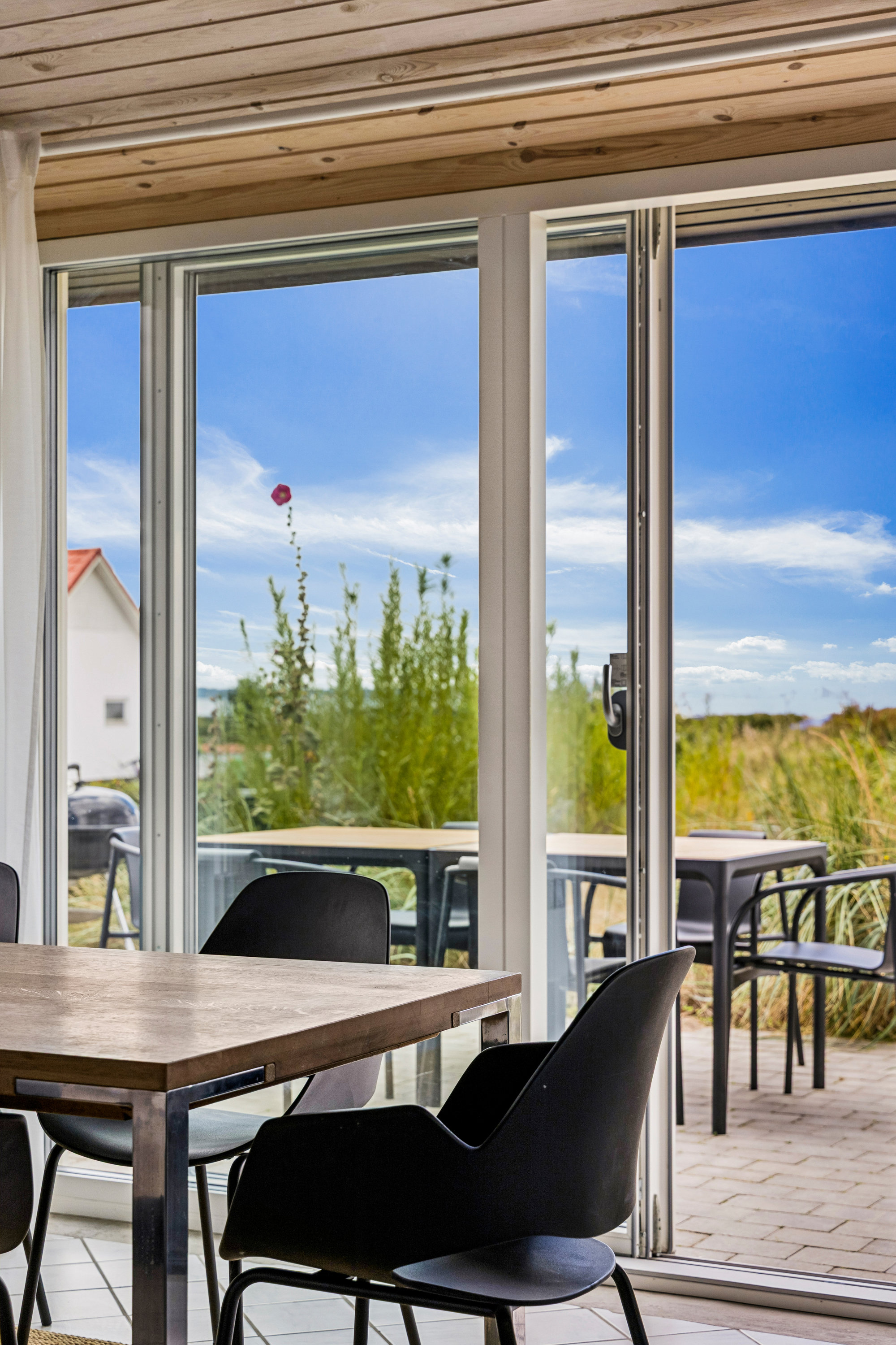Fremhævet terrasse billede i fuldskærmstilstand. Billede af Vestre Strandvej 35, Skødshoved Strand, 8420 Knebel