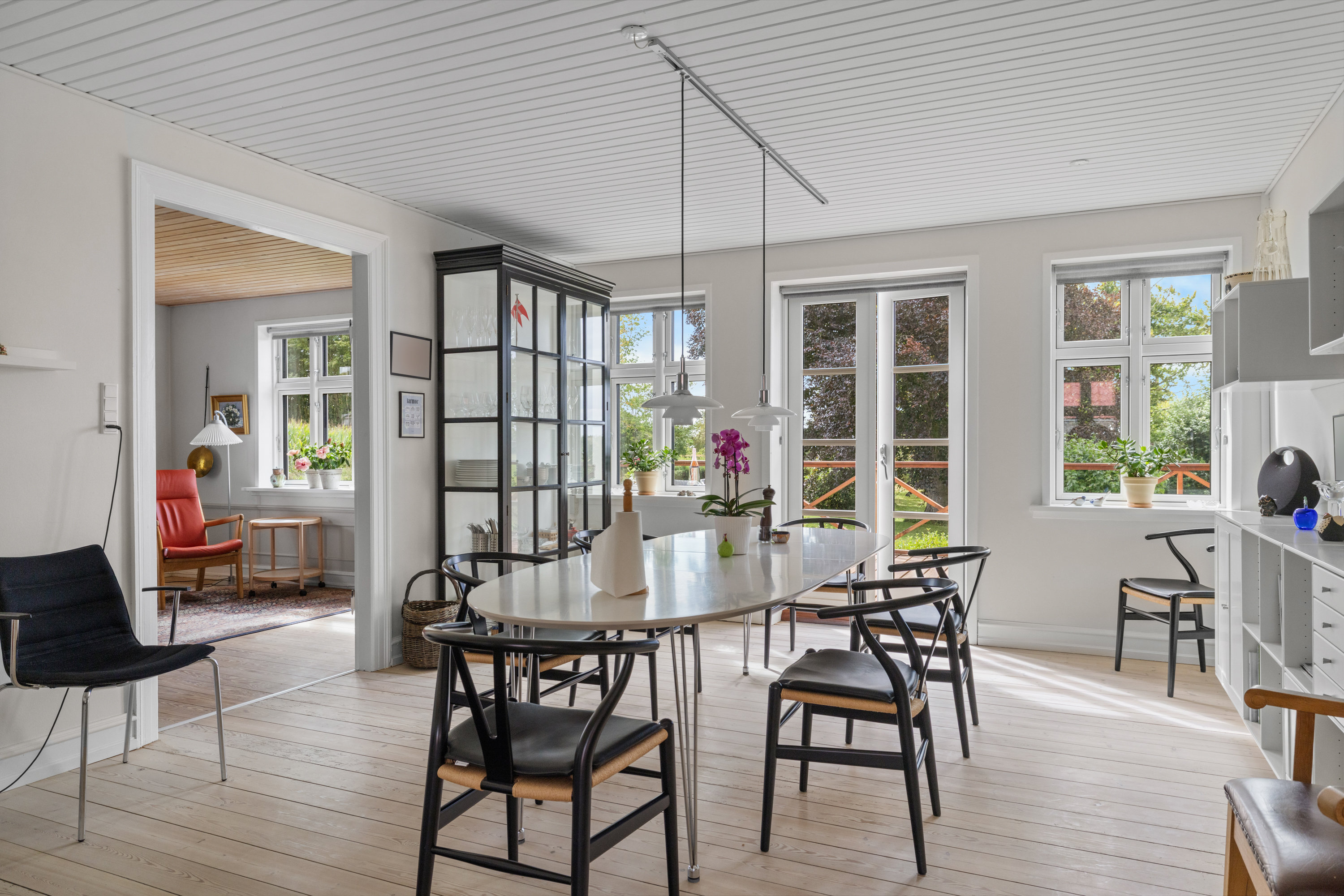 Fremhævet stue billede i fuldskærmstilstand. Billede af Strandvejen 38, Vester Åby, 5600 Faaborg