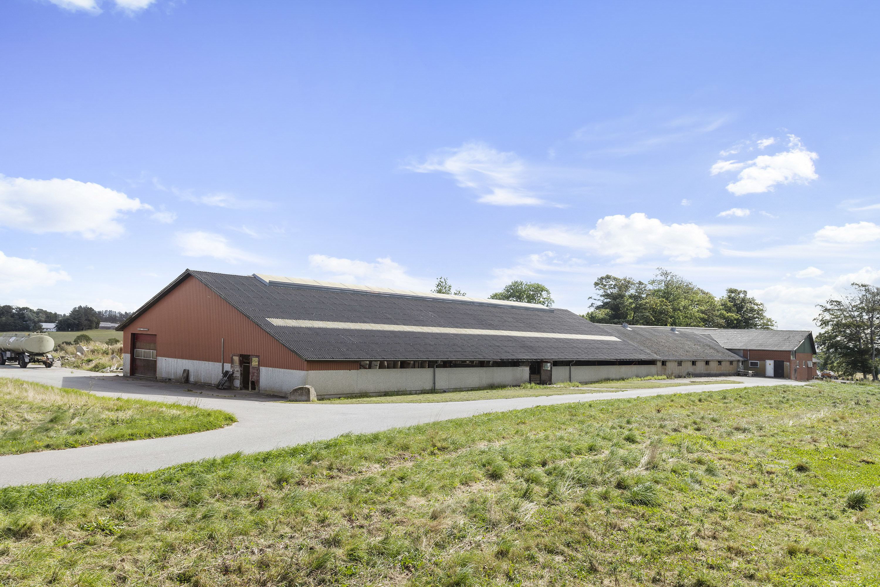 Fremhævet udhus billede i fuldskærmstilstand. Billede af Fjembevej 17, 9352 Dybvad