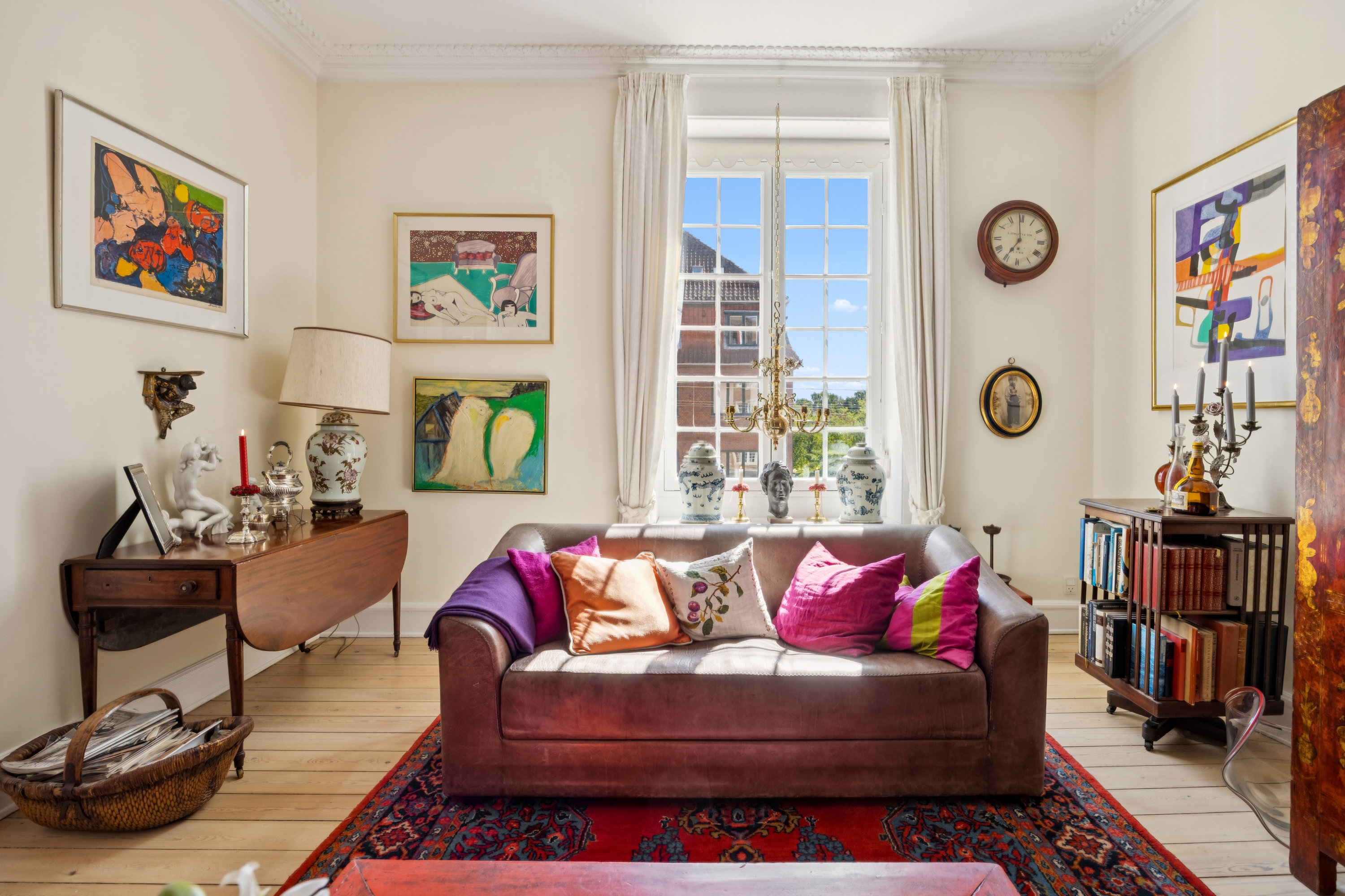 Fremhævet stue billede i fuldskærmstilstand. Billede af Peter Bangs Vej 78, 2. tv., 2000 Frederiksberg