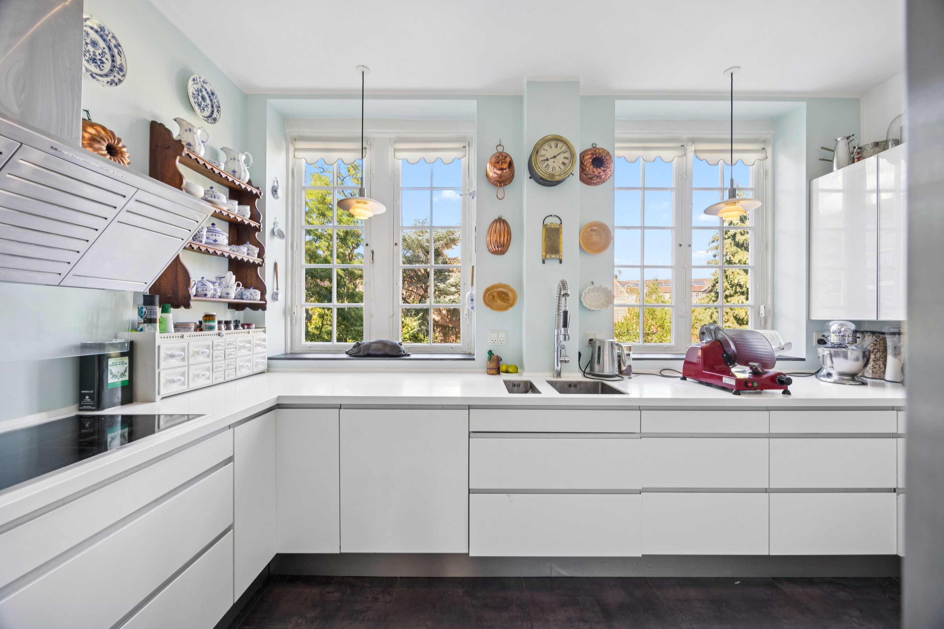 Fremhævet køkken billede i fuldskærmstilstand. Billede af Peter Bangs Vej 78, 2. tv., 2000 Frederiksberg