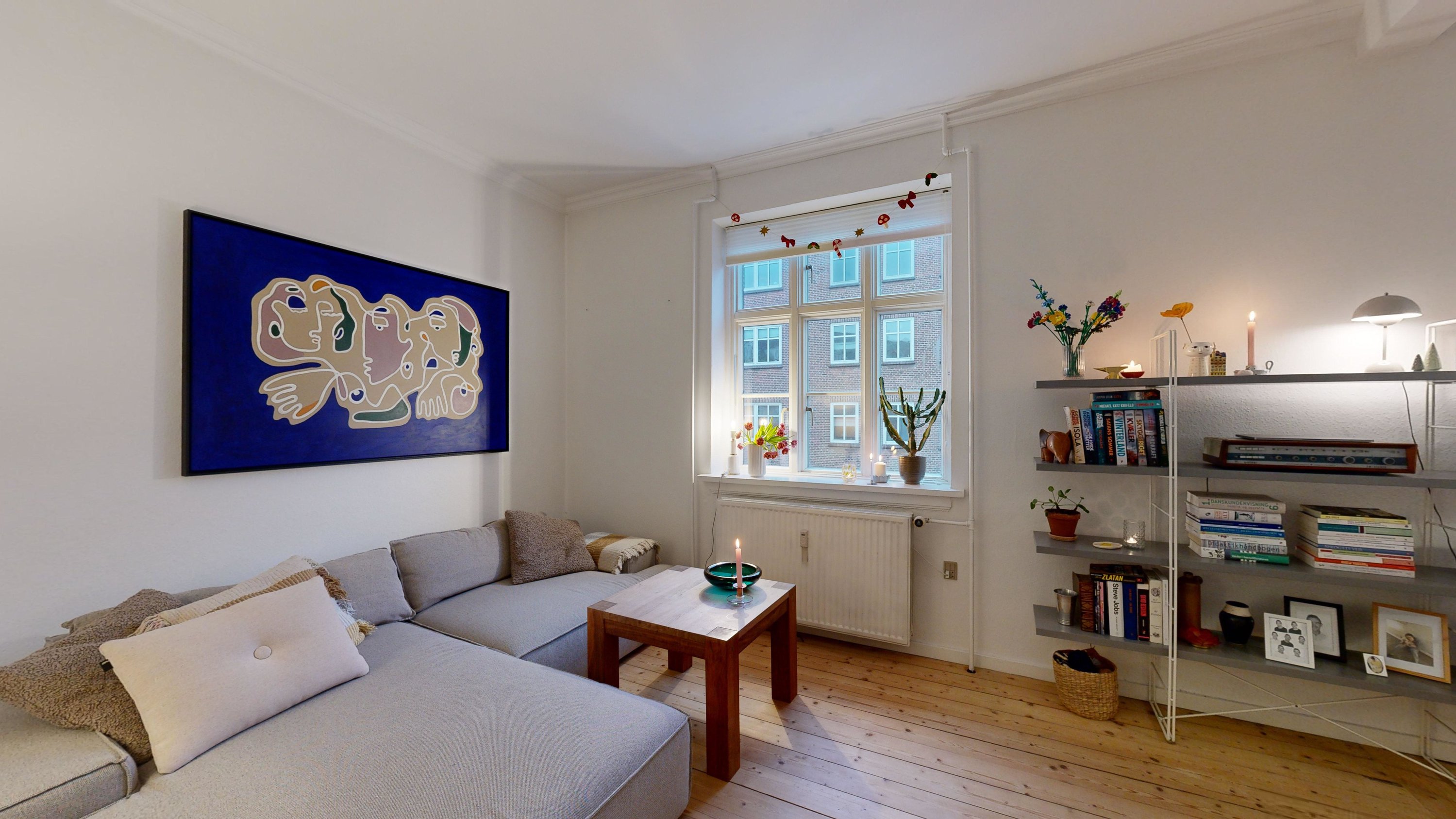 Fremhævet stue billede i fuldskærmstilstand. Billede af Østerbro 90, 2. th., 9000 Aalborg