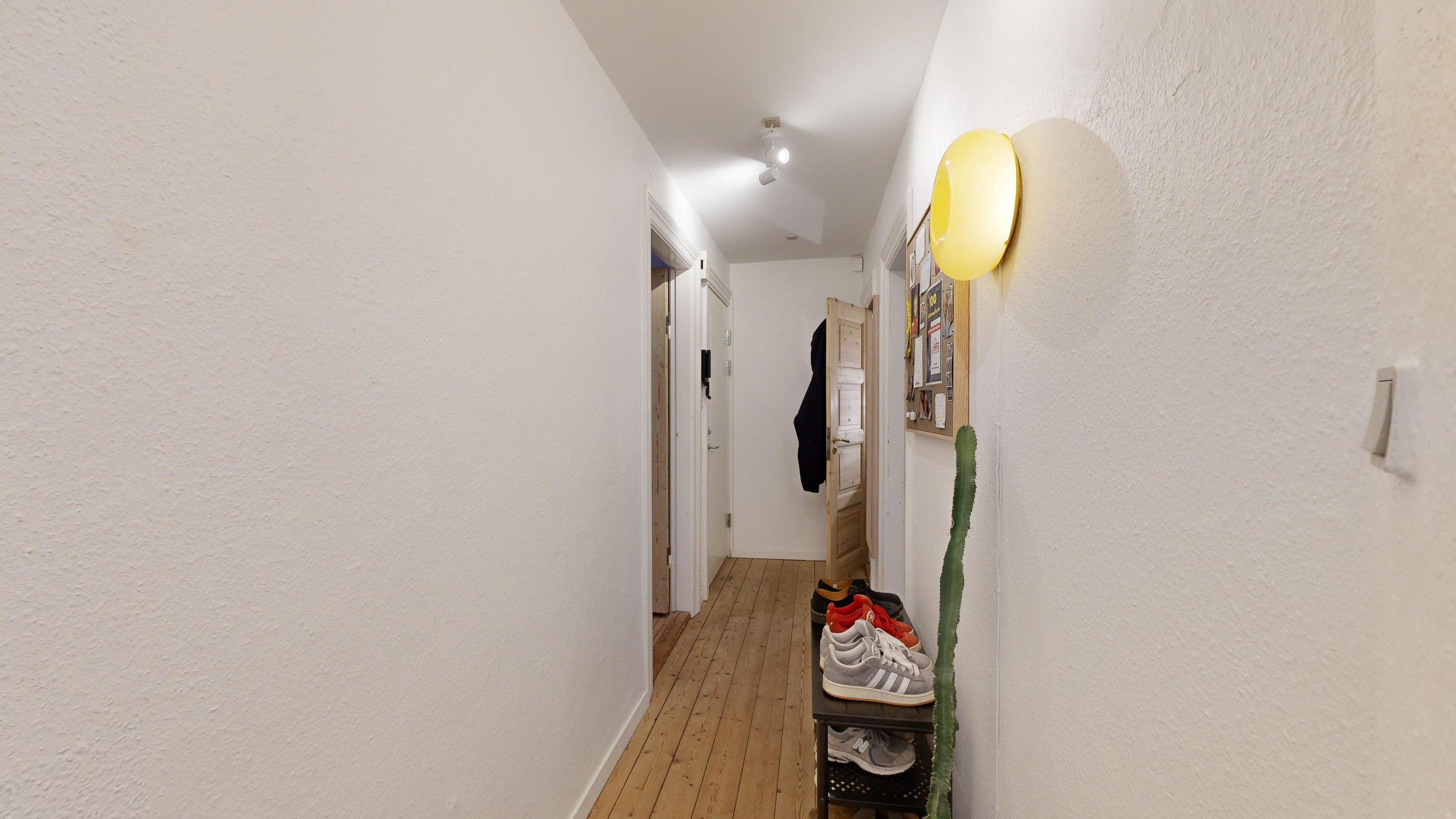 Fremhævet gang billede i fuldskærmstilstand. Billede af Østerbro 90, 2. th., 9000 Aalborg