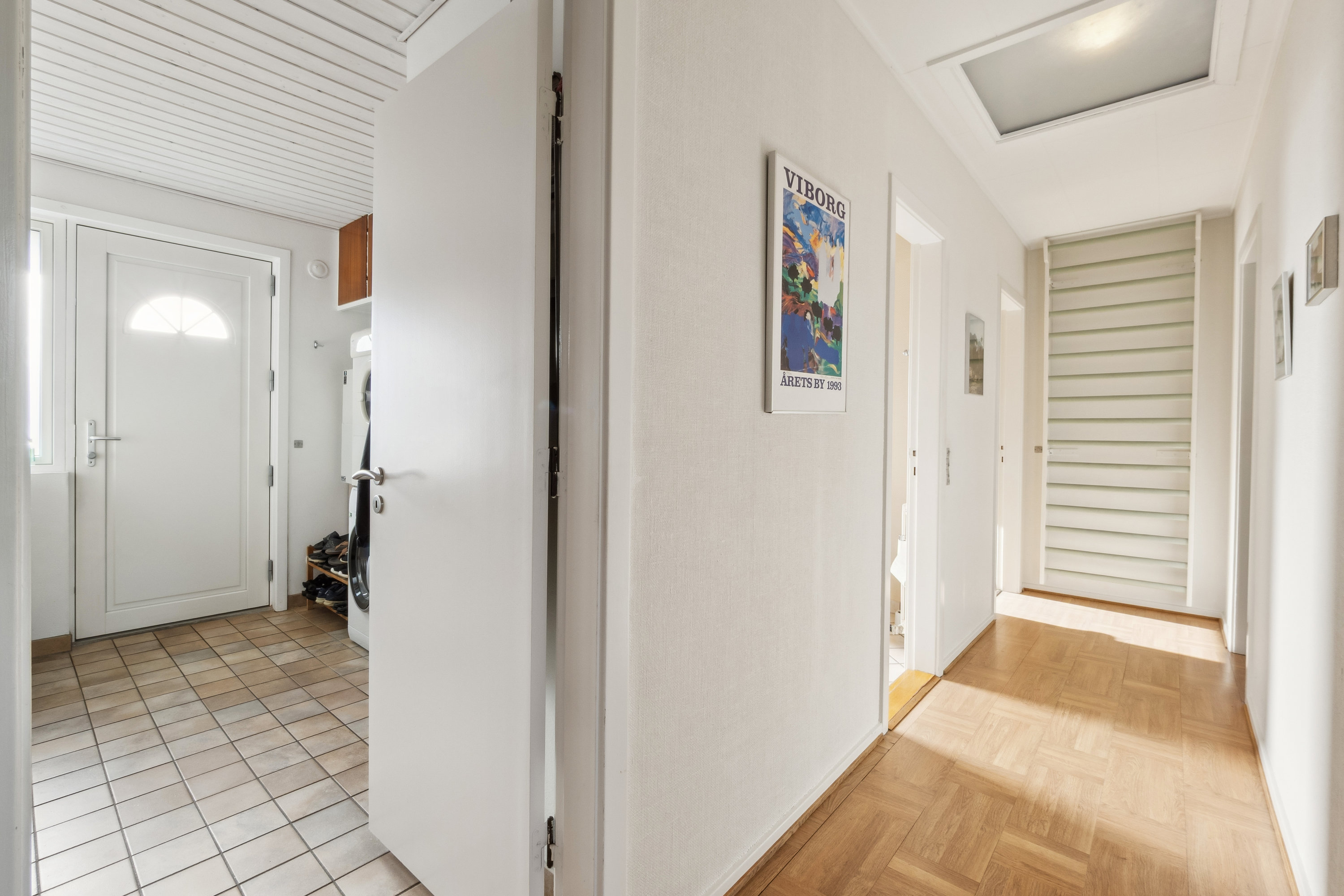 Fremhævet gang billede i fuldskærmstilstand. Billede af Bøgevænget 19, 7800 Skive