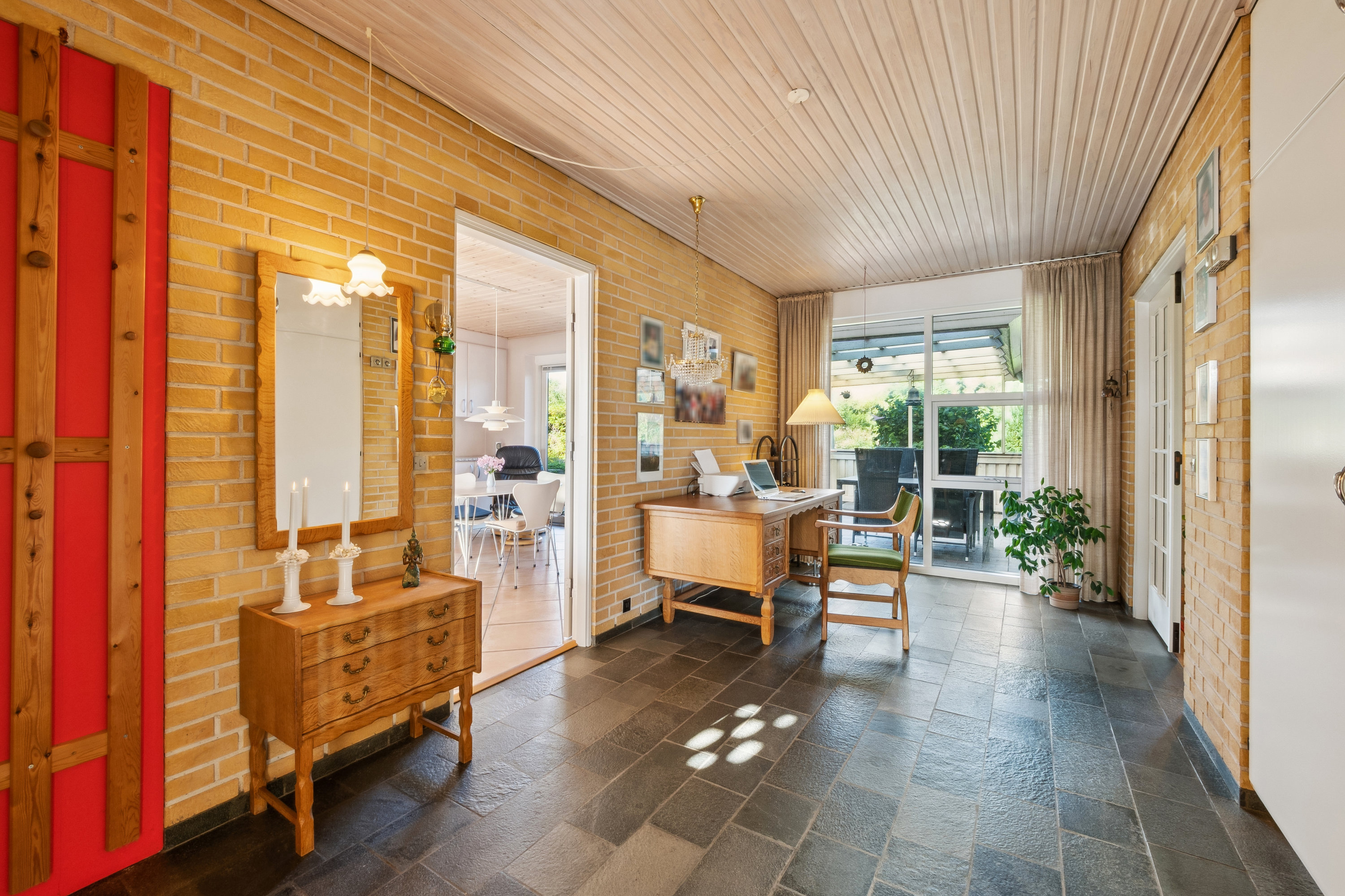 Fremhævet stue billede i fuldskærmstilstand. Billede af Bøgevænget 19, 7800 Skive