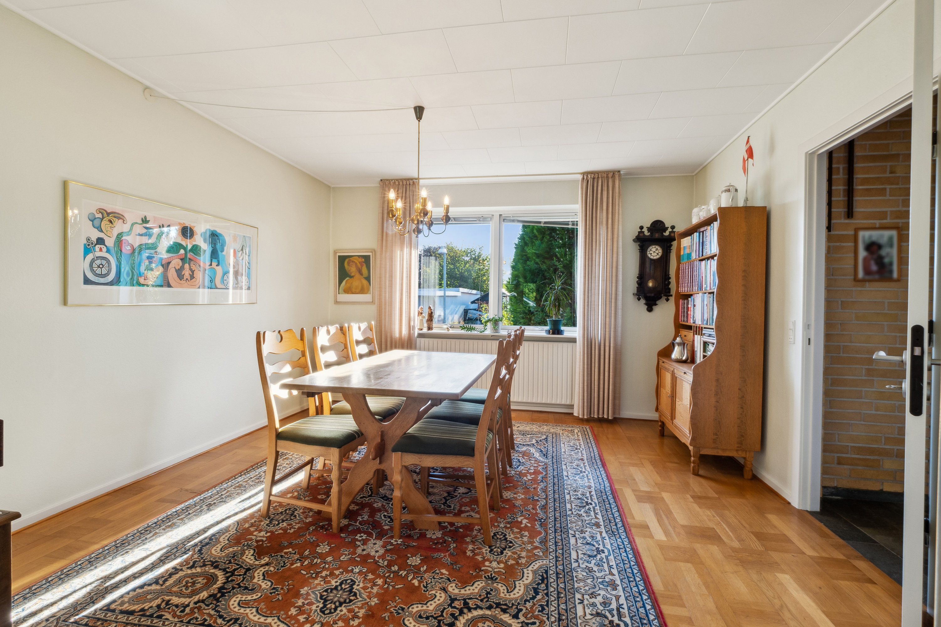 Fremhævet stue billede i fuldskærmstilstand. Billede af Bøgevænget 19, 7800 Skive