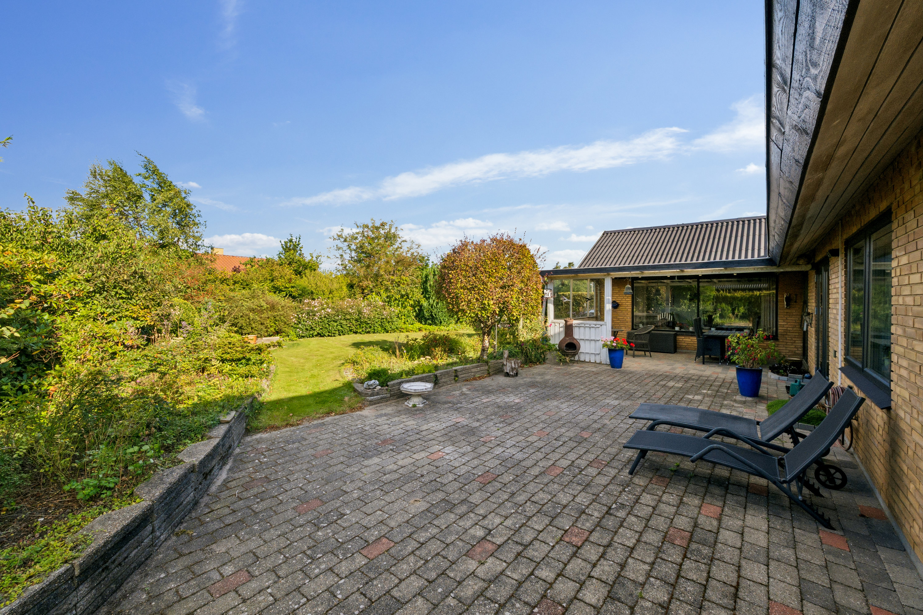 Fremhævet terrasse billede i fuldskærmstilstand. Billede af Bøgevænget 19, 7800 Skive