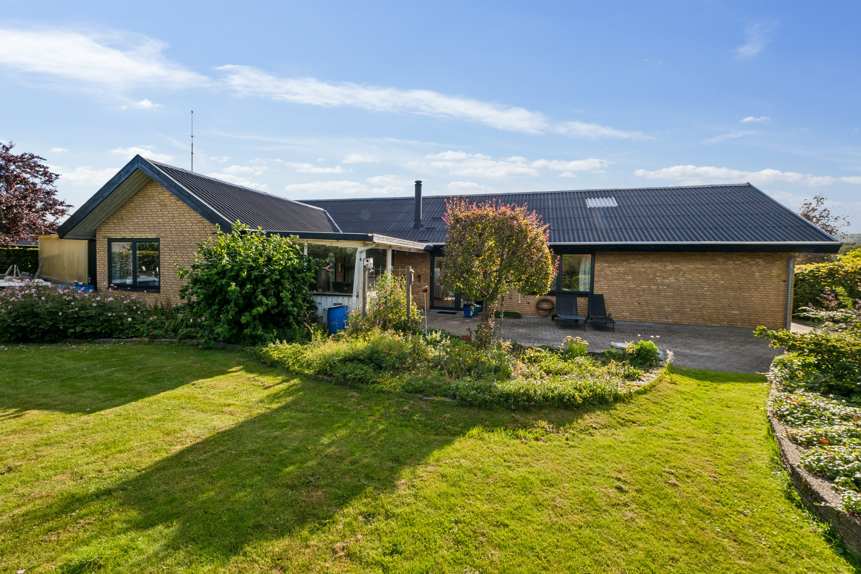 Fremhævet ejendom 1 billede i fuldskærmstilstand. Billede af Bøgevænget 19, 7800 Skive