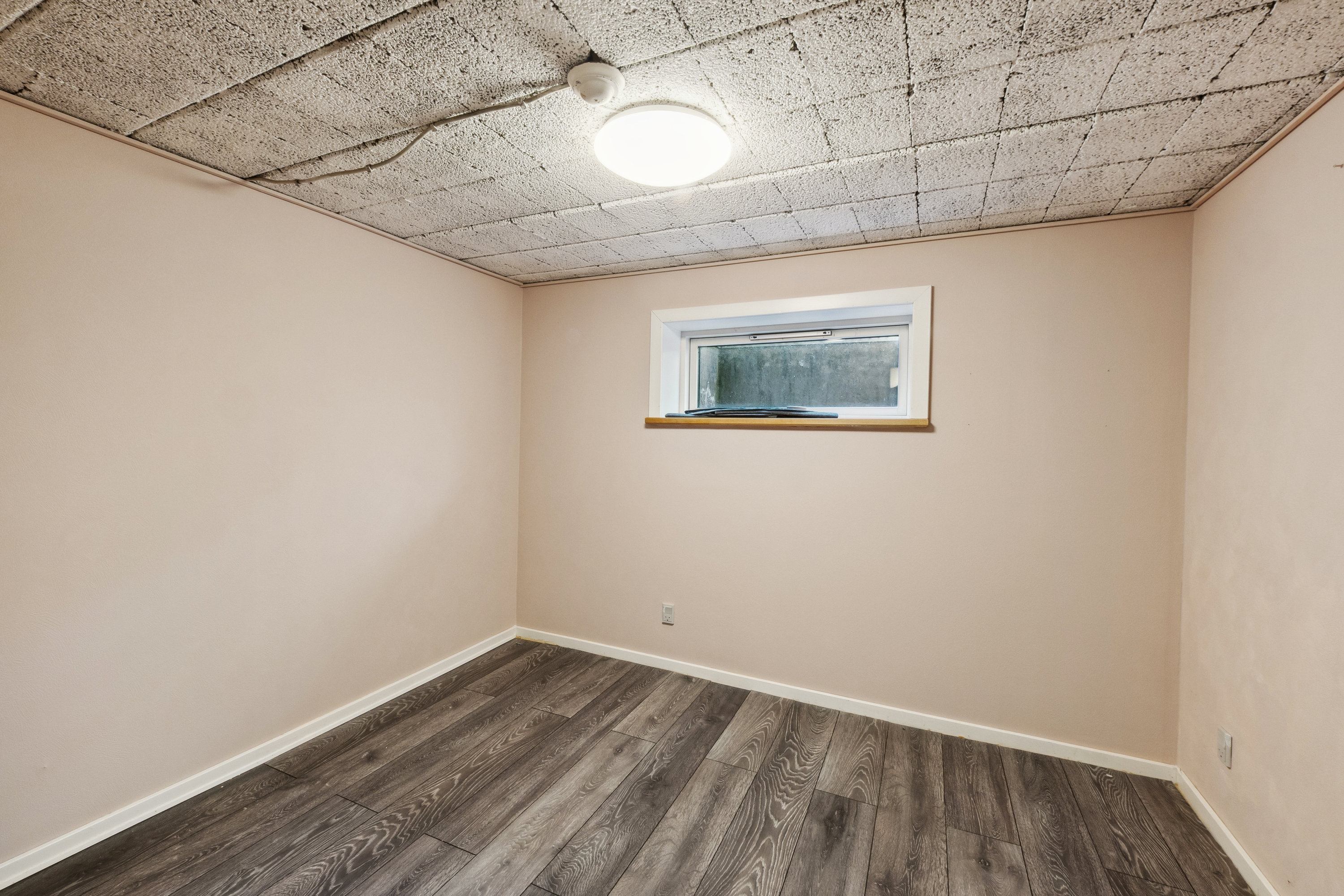 Fremhævet kælder billede i fuldskærmstilstand. Billede af Birkebakken 4, Glyngøre, 7870 Roslev