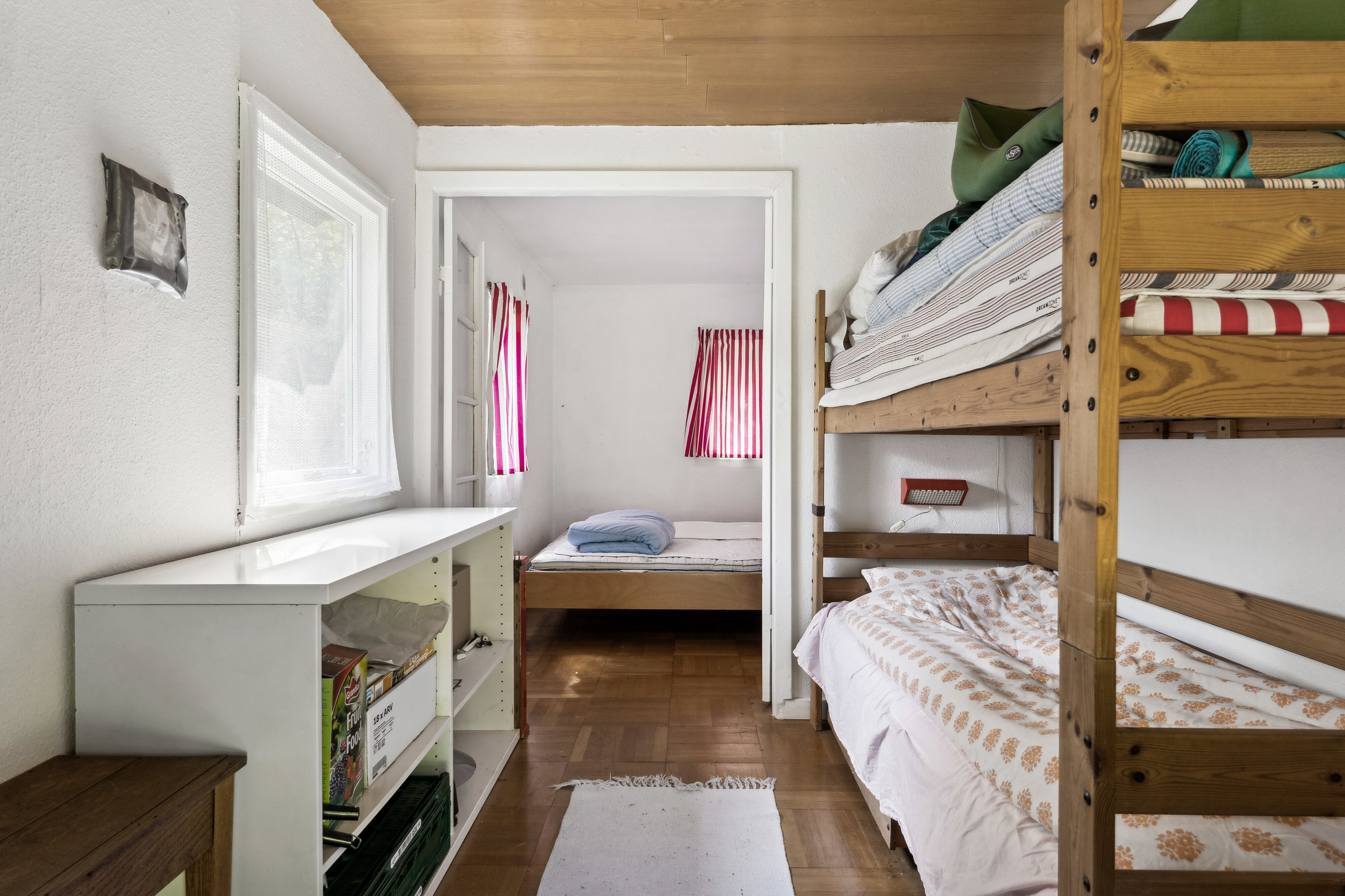 Fremhævet soveværelse billede i fuldskærmstilstand. Billede af Kaprifolievej 11, 4581 Rørvig