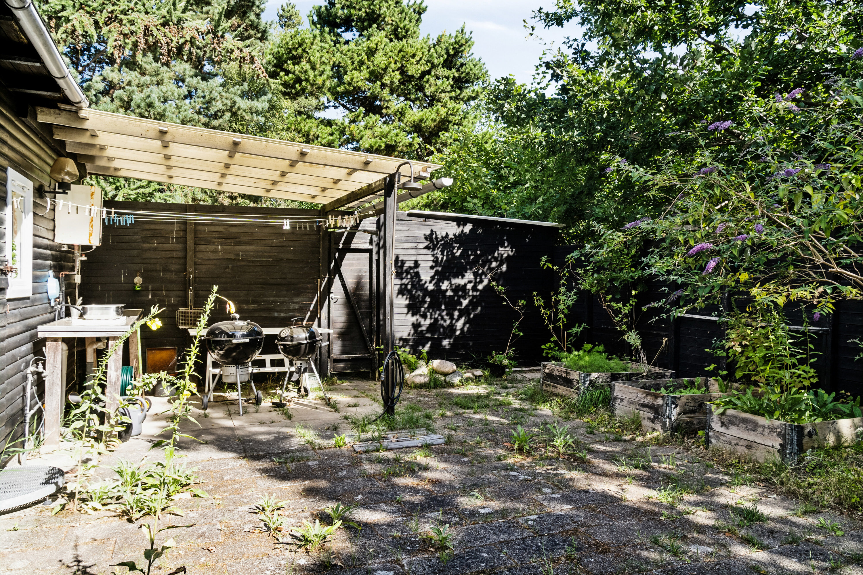 Fremhævet overdækket terrasse billede i fuldskærmstilstand. Billede af Kaprifolievej 11, 4581 Rørvig