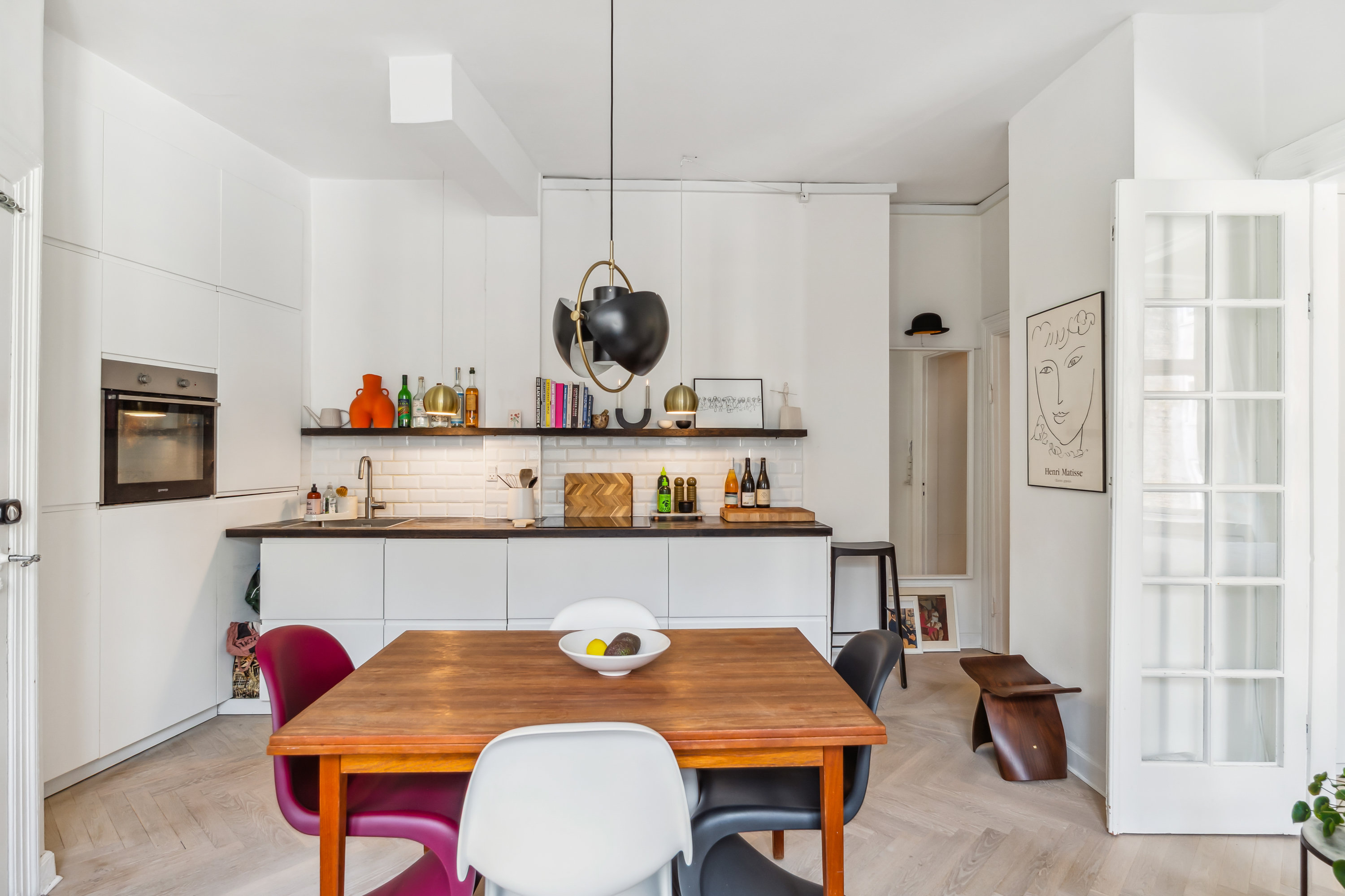 Fremhævet stue billede i fuldskærmstilstand. Billede af Næstvedgade 6A, 2. tv., 2100 København Ø