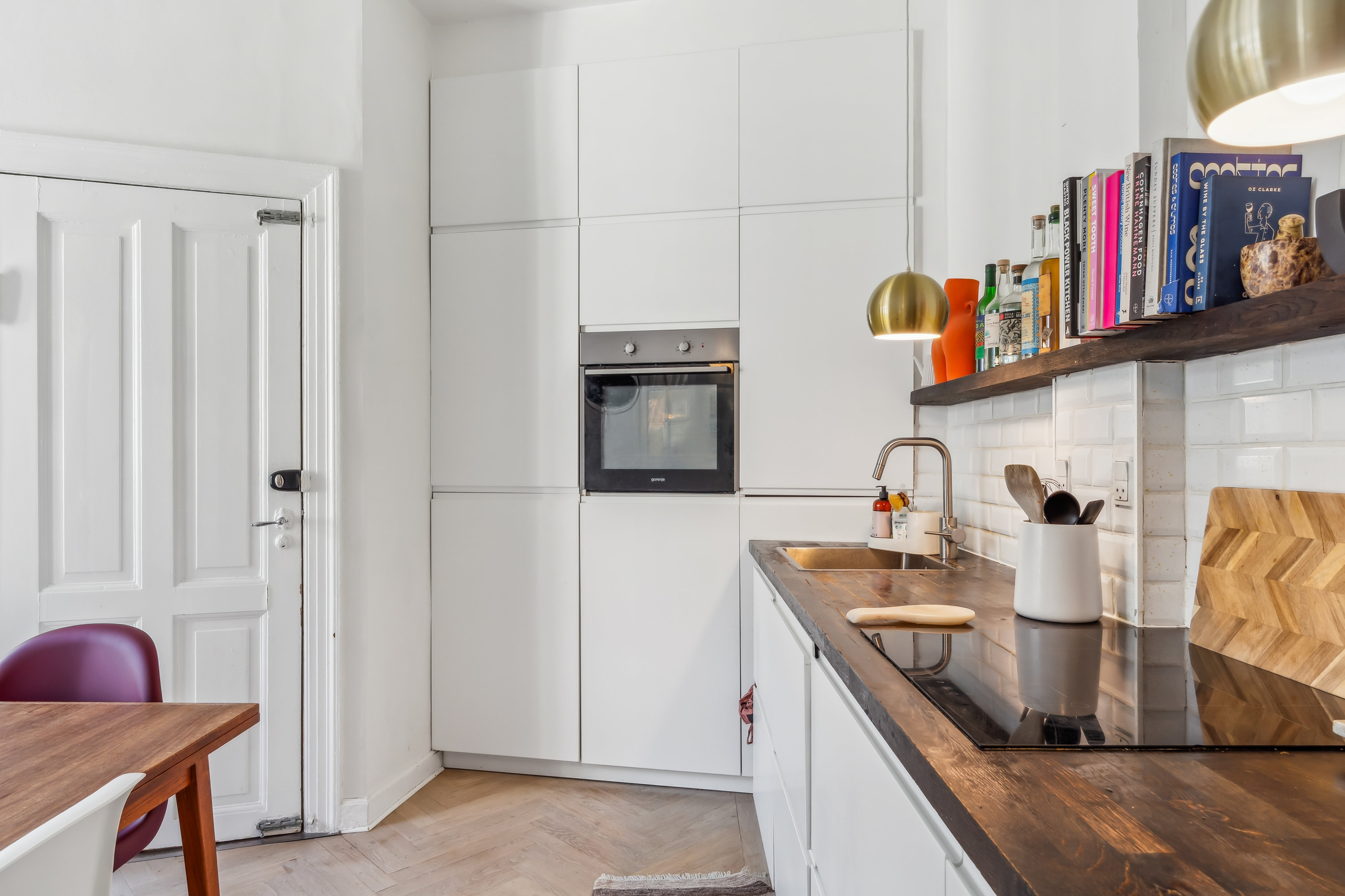 Fremhævet køkken billede i fuldskærmstilstand. Billede af Næstvedgade 6A, 2. tv., 2100 København Ø