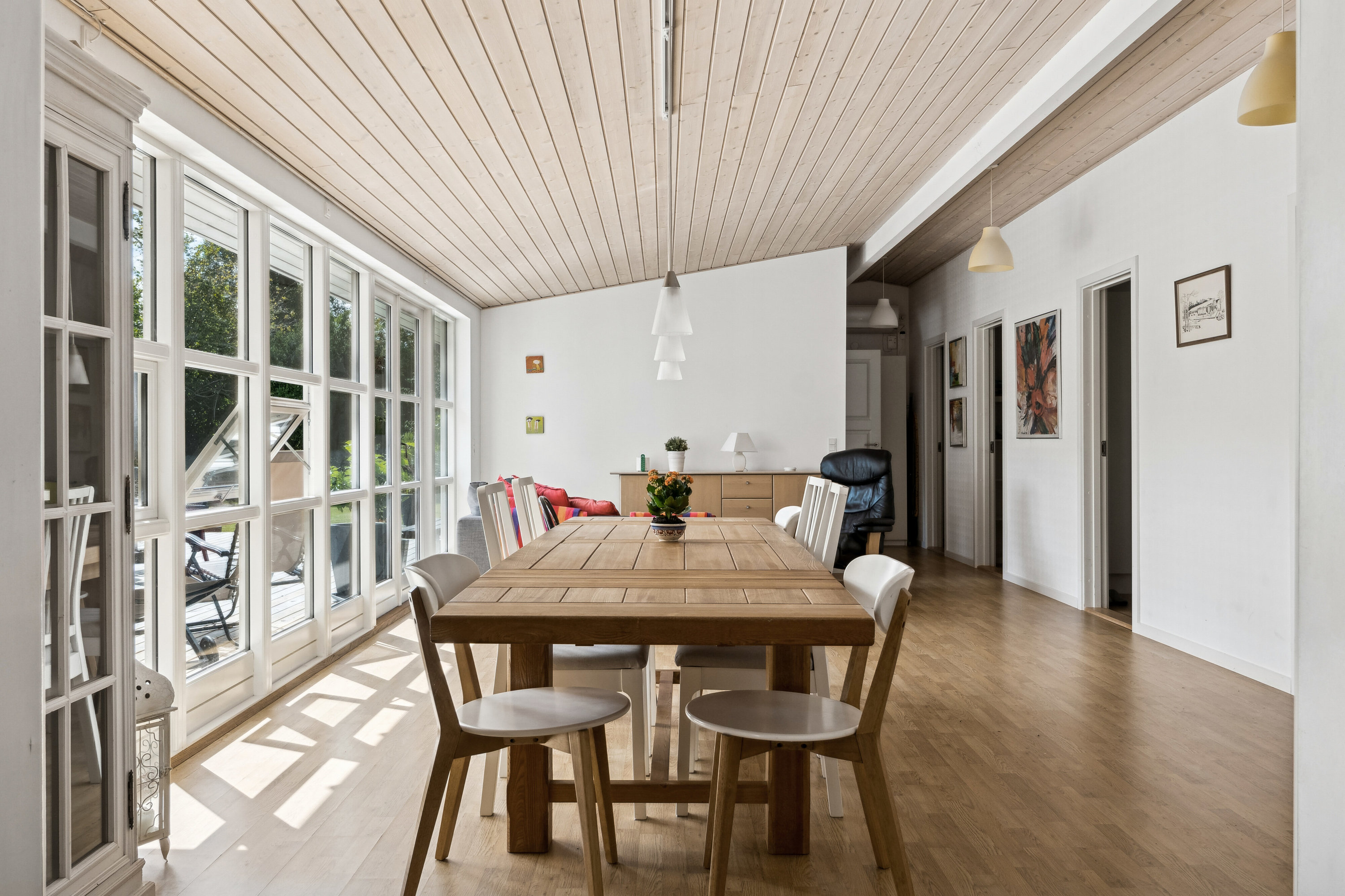 Fremhævet spiseplads billede i fuldskærmstilstand. Billede af Drosselholm Skovvej 55, Nygård, 4500 Nykøbing Sj