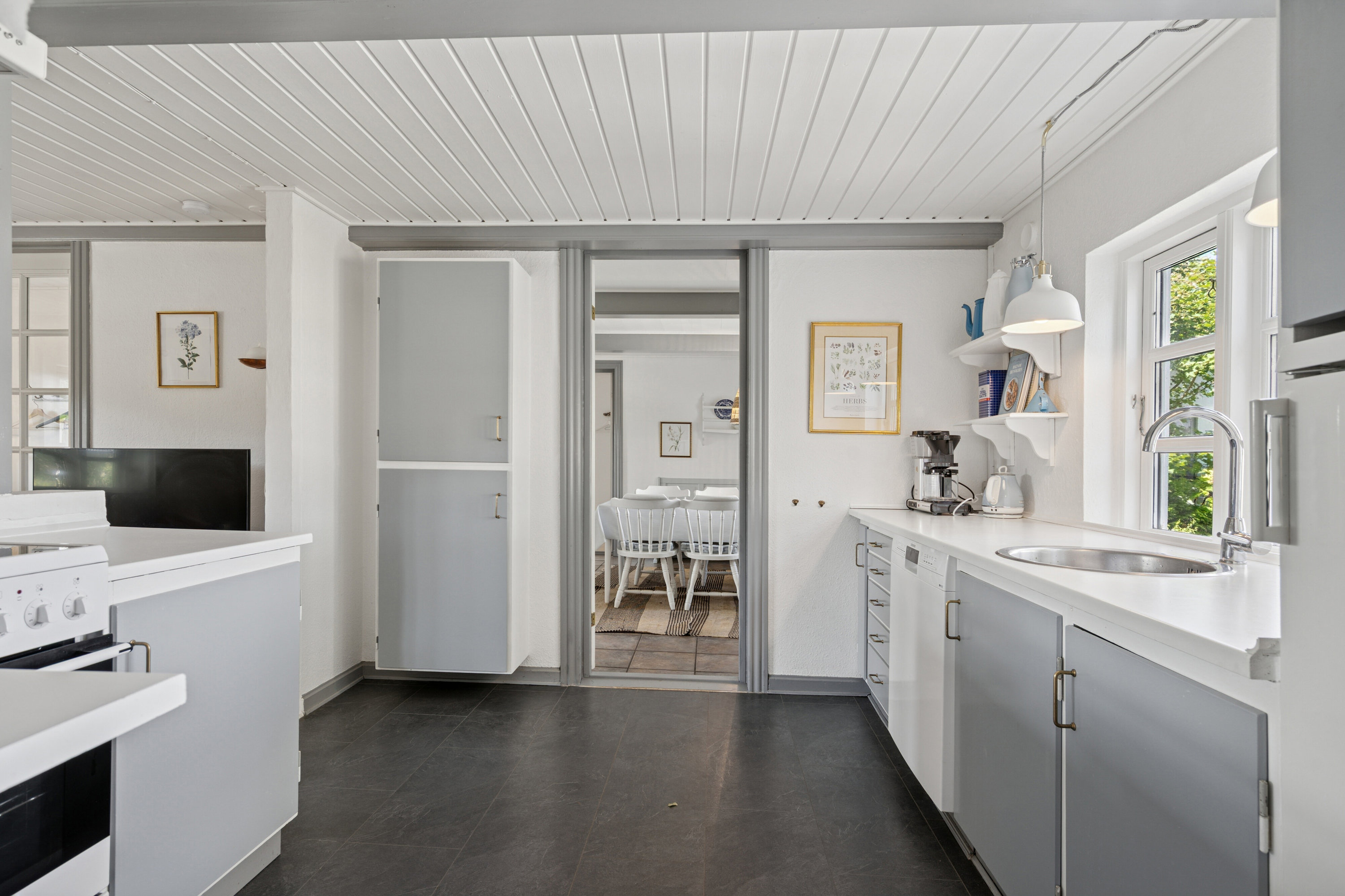 Fremhævet køkken billede i fuldskærmstilstand. Billede af Kildemosevej 21, Illebølle, 5900 Rudkøbing