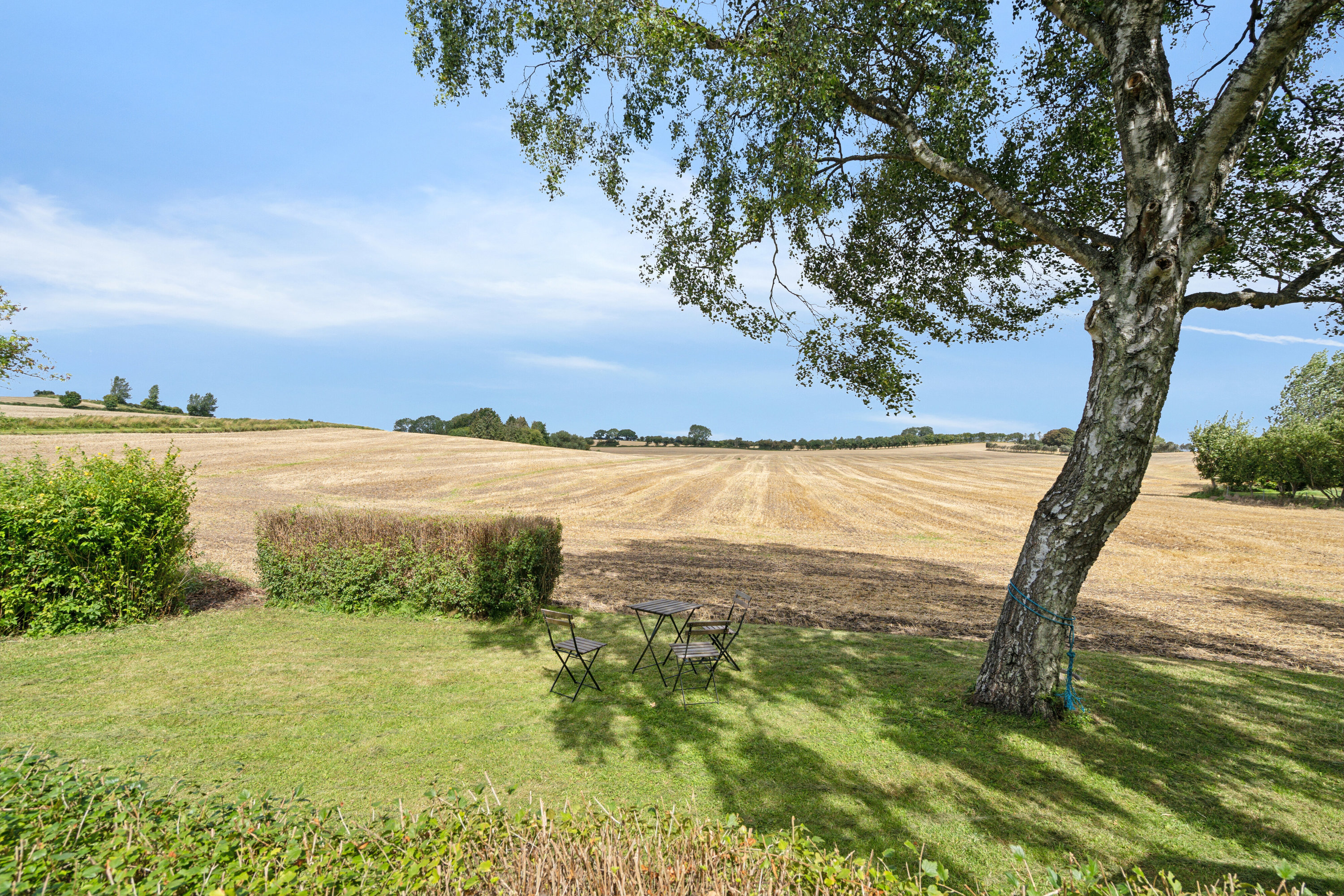 Fremhævet set fra haven billede i fuldskærmstilstand. Billede af Kildemosevej 21, Illebølle, 5900 Rudkøbing