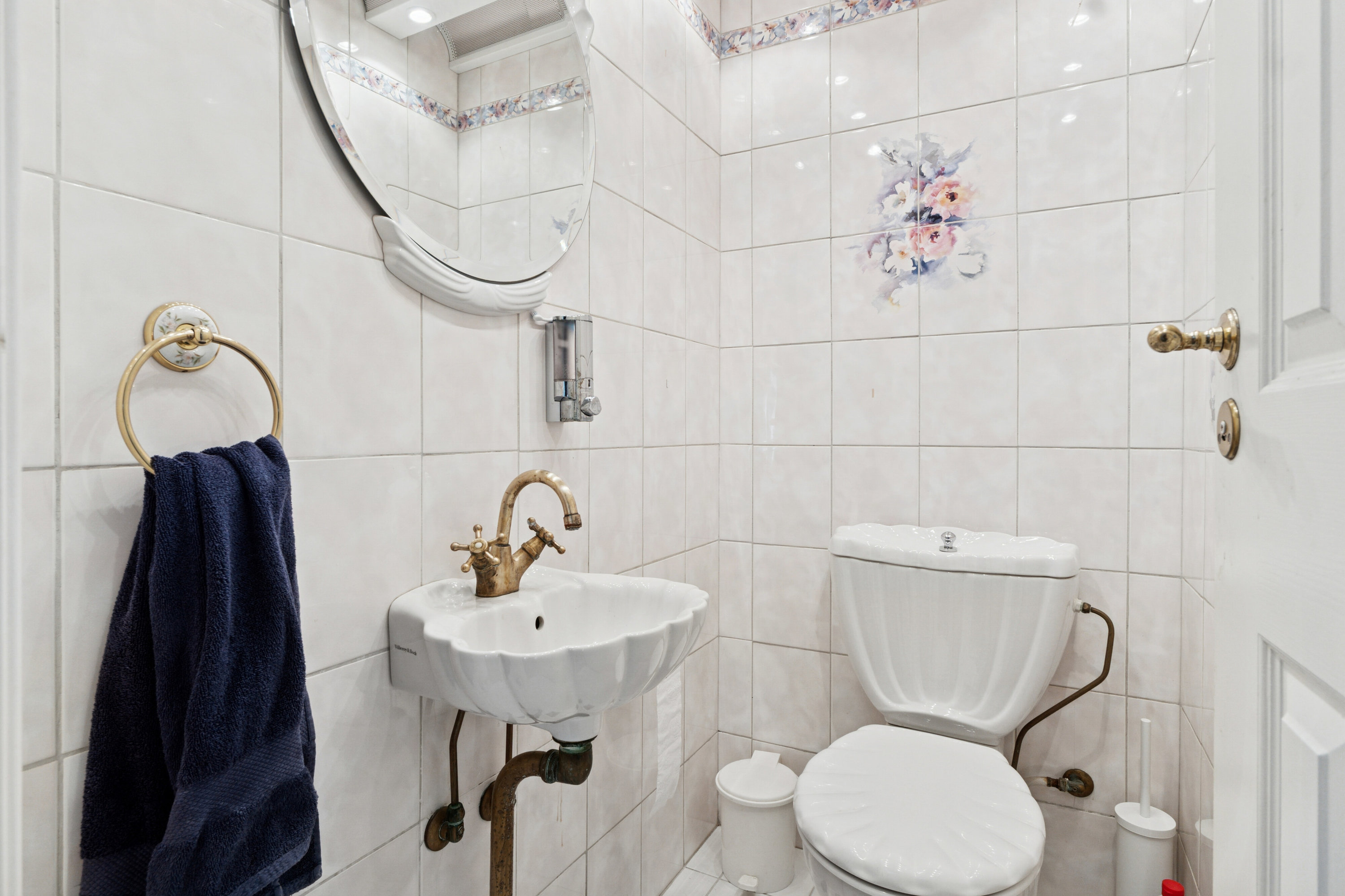 Fremhævet badeværelse billede i fuldskærmstilstand. Billede af Moseager 26, Baldersbrønde, 2640 Hedehusene