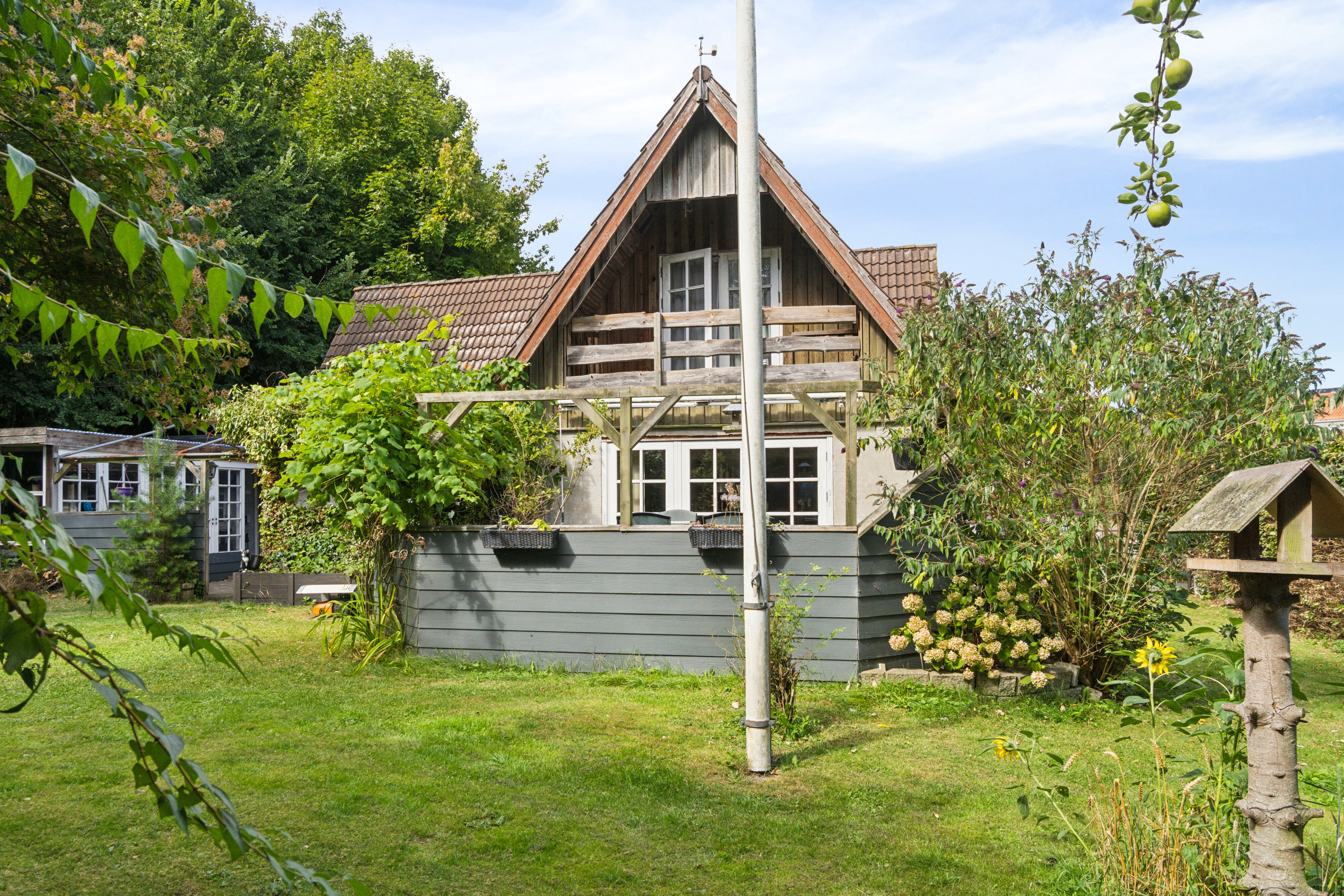 Miniaturebillede 2: set fra haven. Billede af Granlystien 11, 4400 Kalundborg