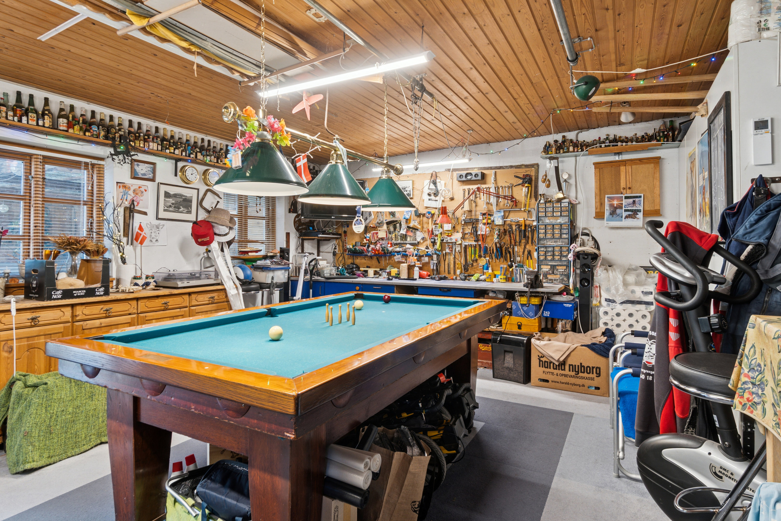 Fremhævet garage billede i fuldskærmstilstand. Billede af Granlystien 11, 4400 Kalundborg