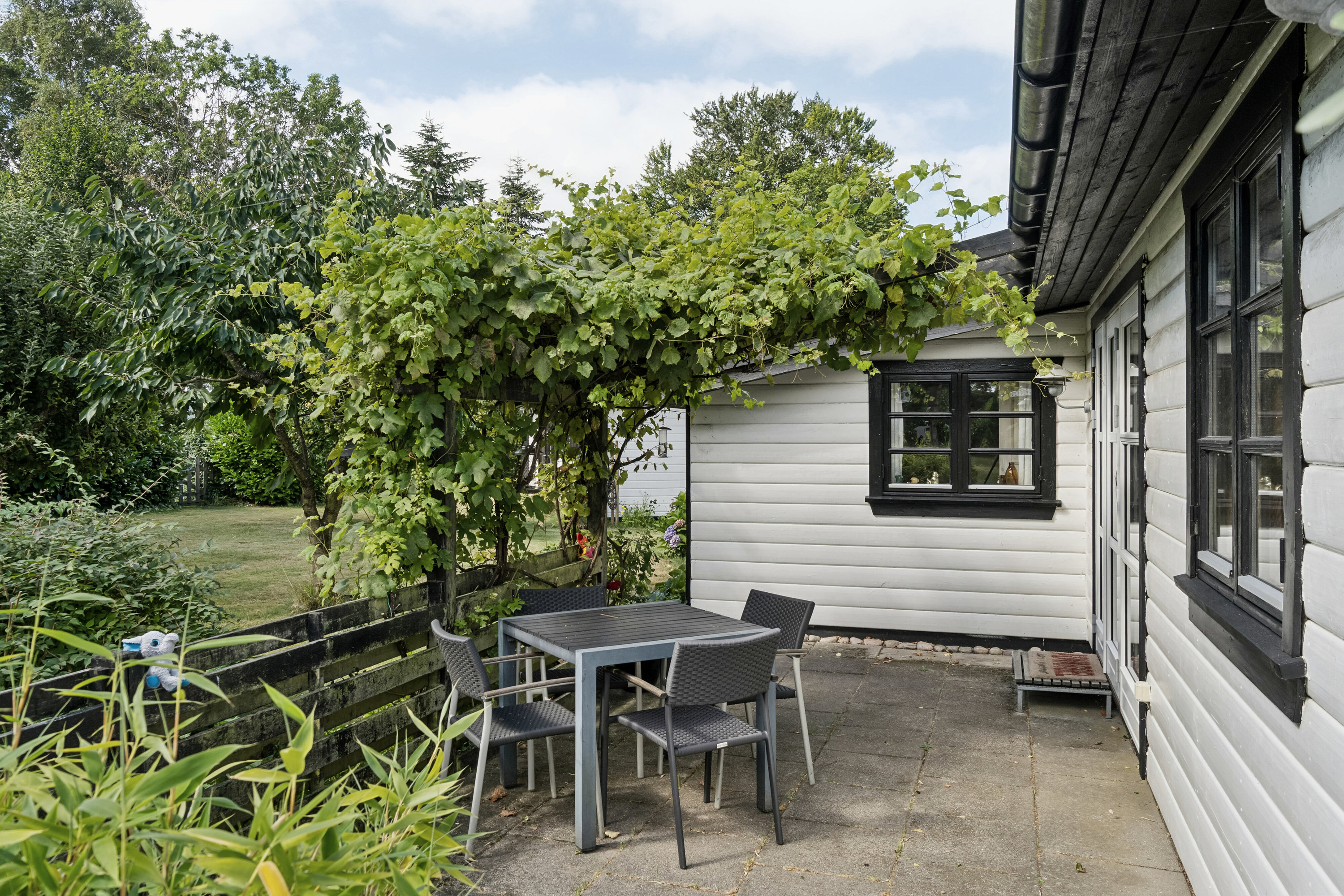 Fremhævet terrasse billede i fuldskærmstilstand. Billede af Nørregårdsvej 15, Hønsinge L, 4560 Vig