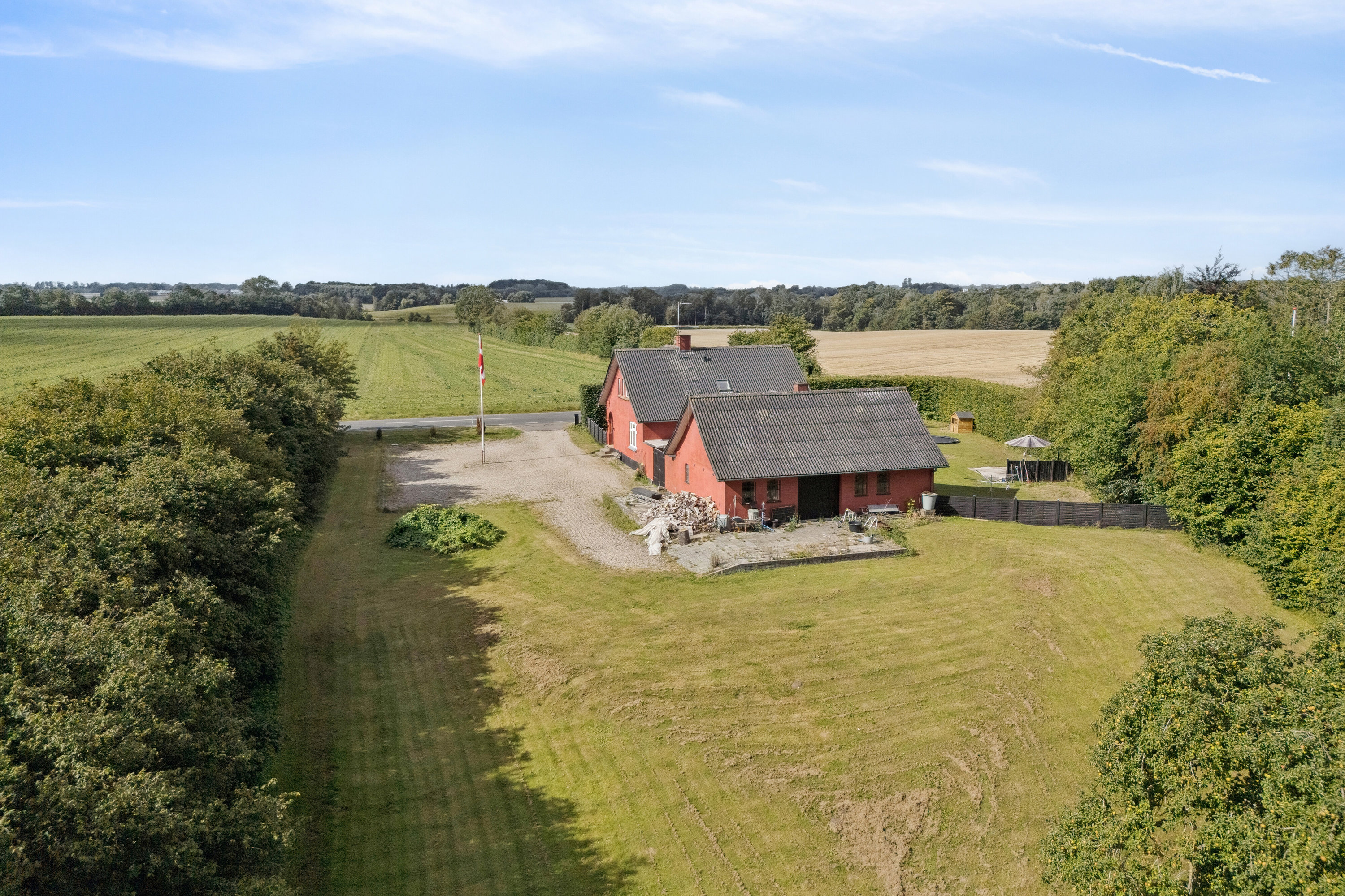 Miniaturebillede 1: udendørs. Billede af Odensevej 38, 5853 Ørbæk