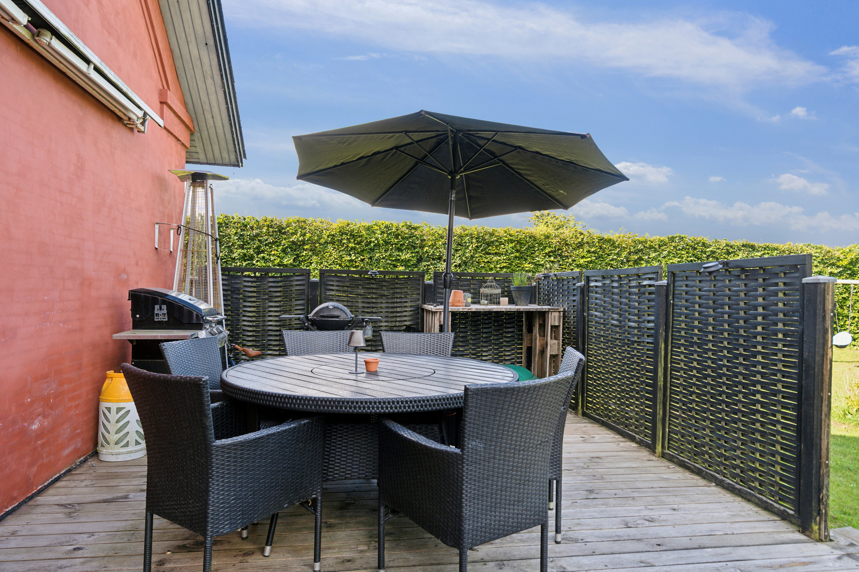 Fremhævet terrasse billede i fuldskærmstilstand. Billede af Odensevej 38, 5853 Ørbæk