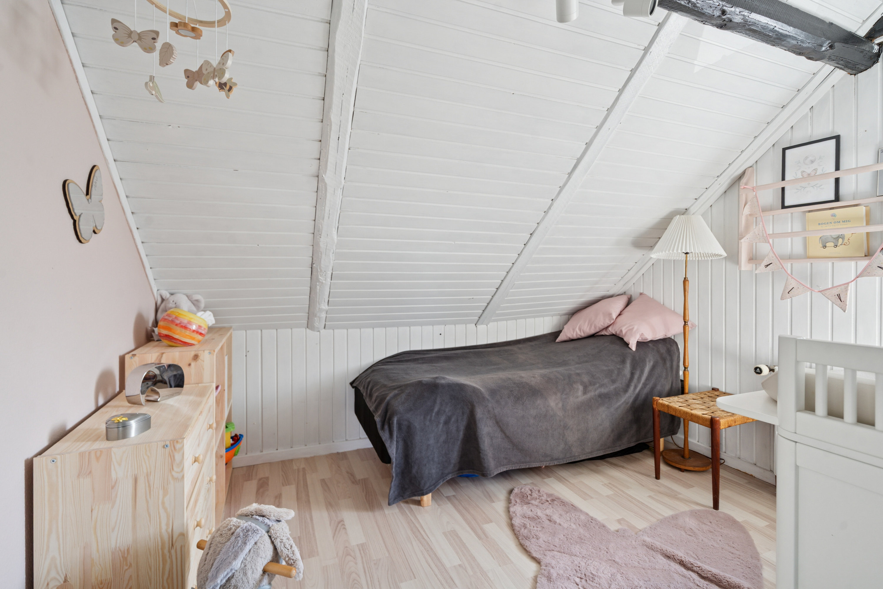 Fremhævet soveværelse billede i fuldskærmstilstand. Billede af Odensevej 38, 5853 Ørbæk