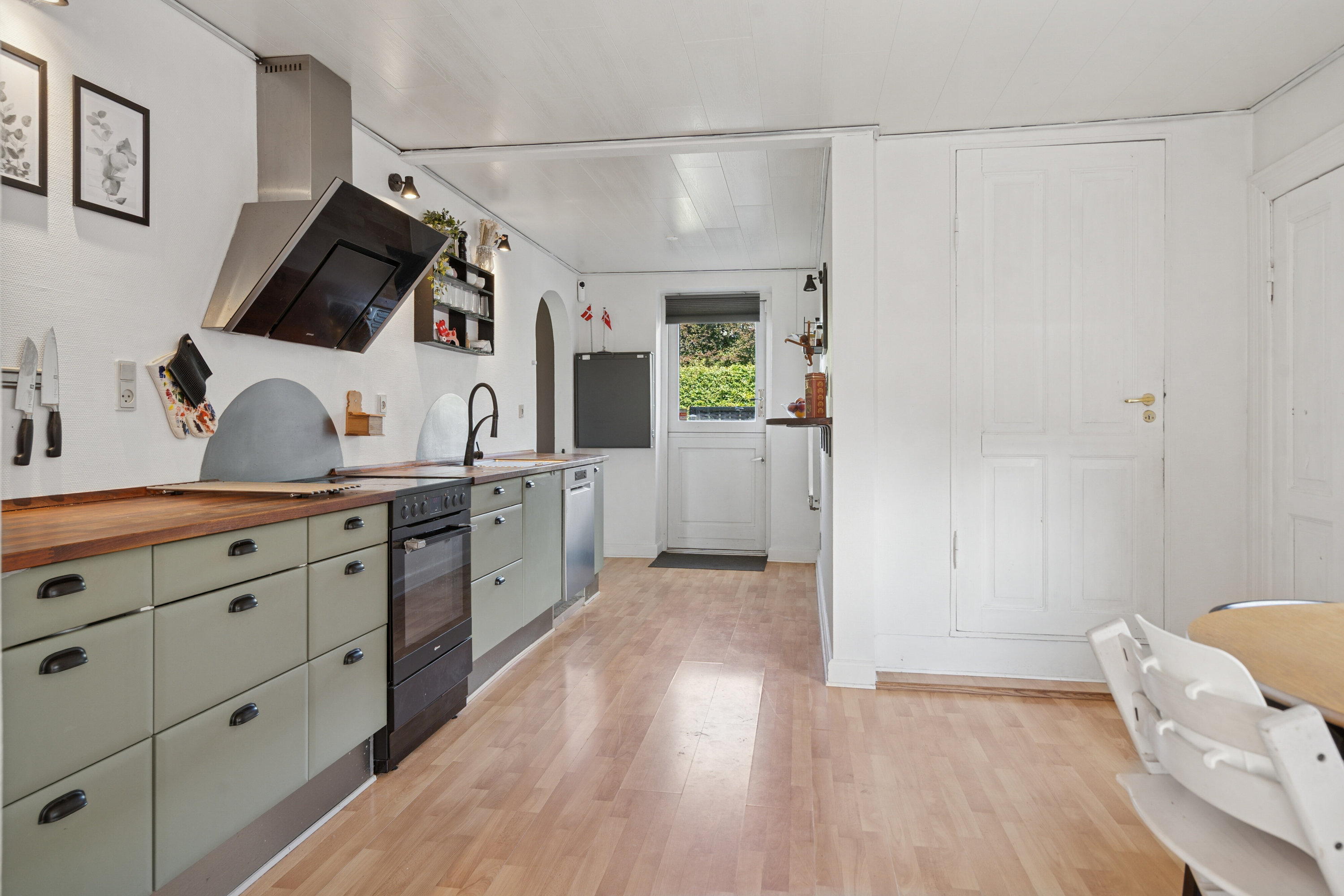 Fremhævet køkken billede i fuldskærmstilstand. Billede af Odensevej 38, 5853 Ørbæk