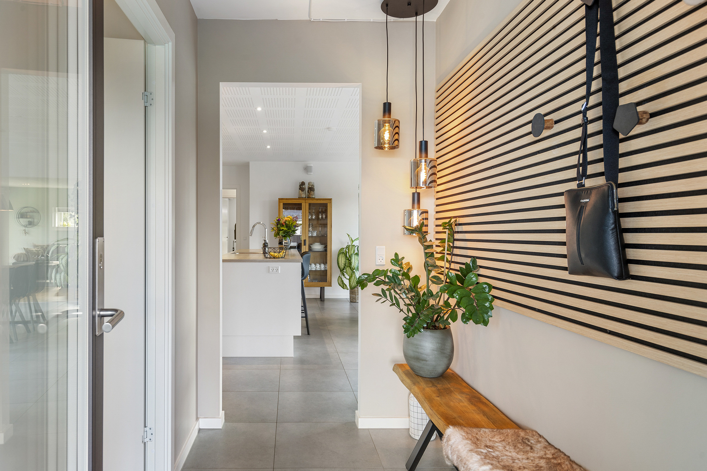 Fremhævet entré billede i fuldskærmstilstand. Billede af Gartnervænget 32, 9760 Vrå