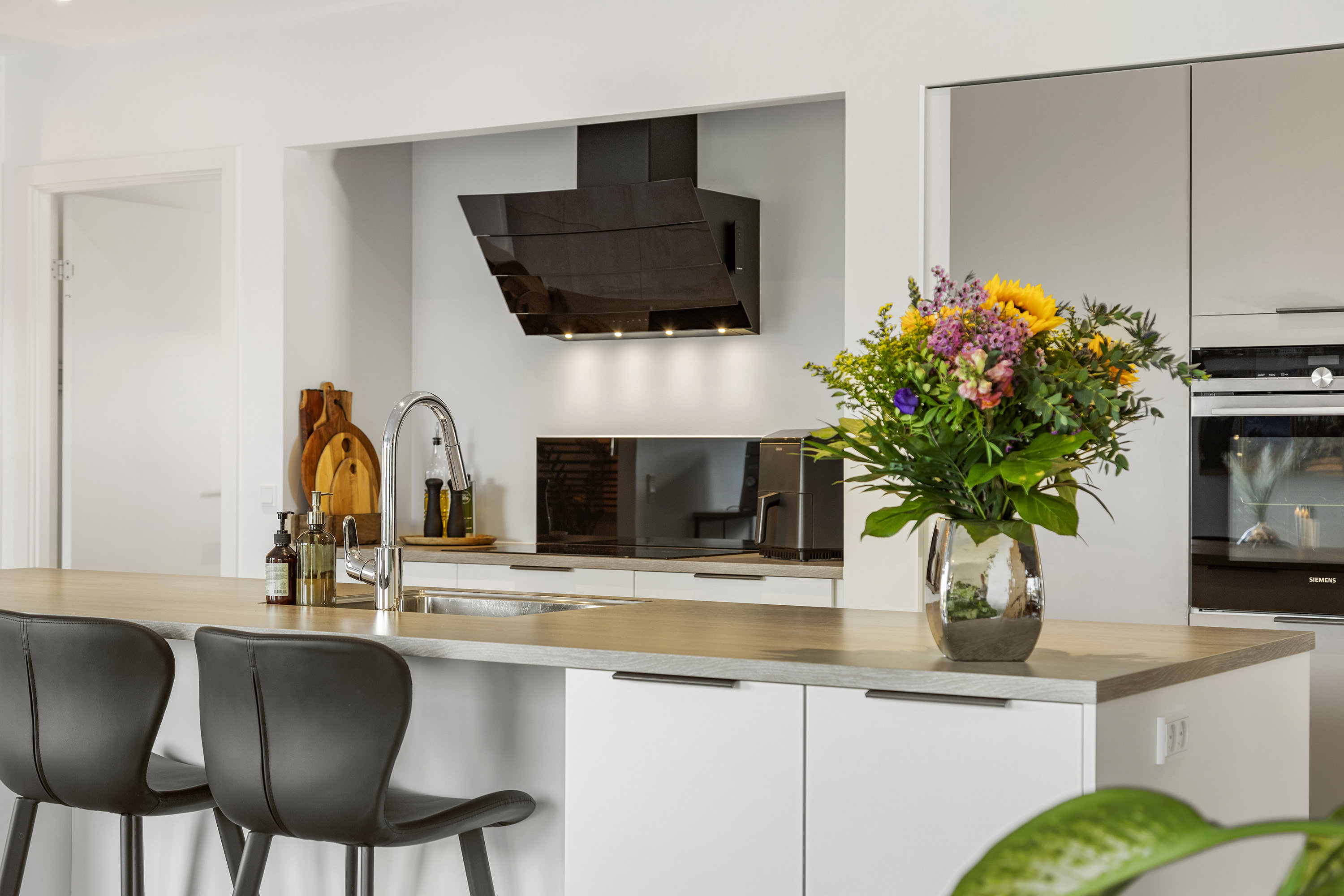 Fremhævet køkken alrum billede i fuldskærmstilstand. Billede af Gartnervænget 32, 9760 Vrå