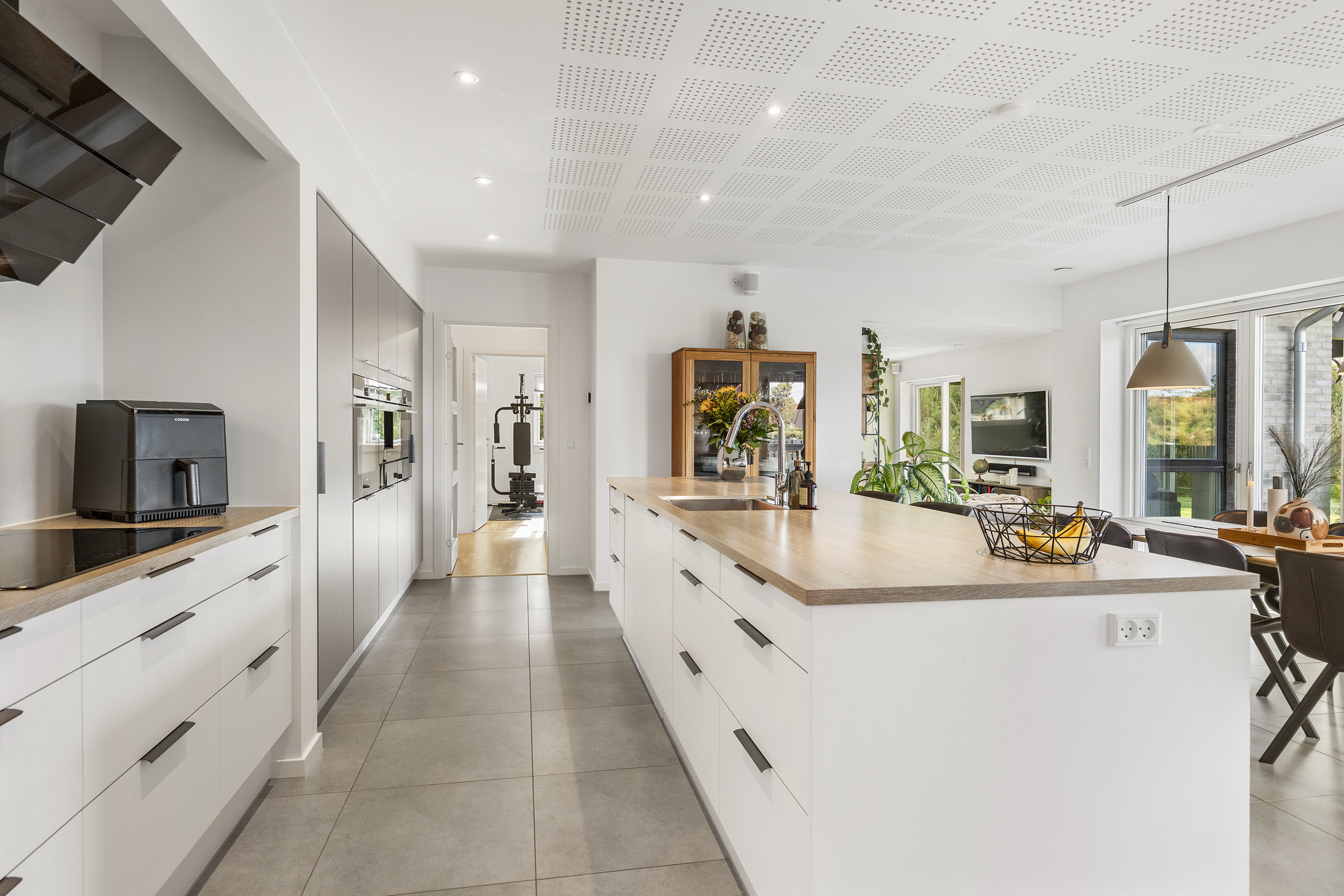 Fremhævet køkken alrum billede i fuldskærmstilstand. Billede af Gartnervænget 32, 9760 Vrå