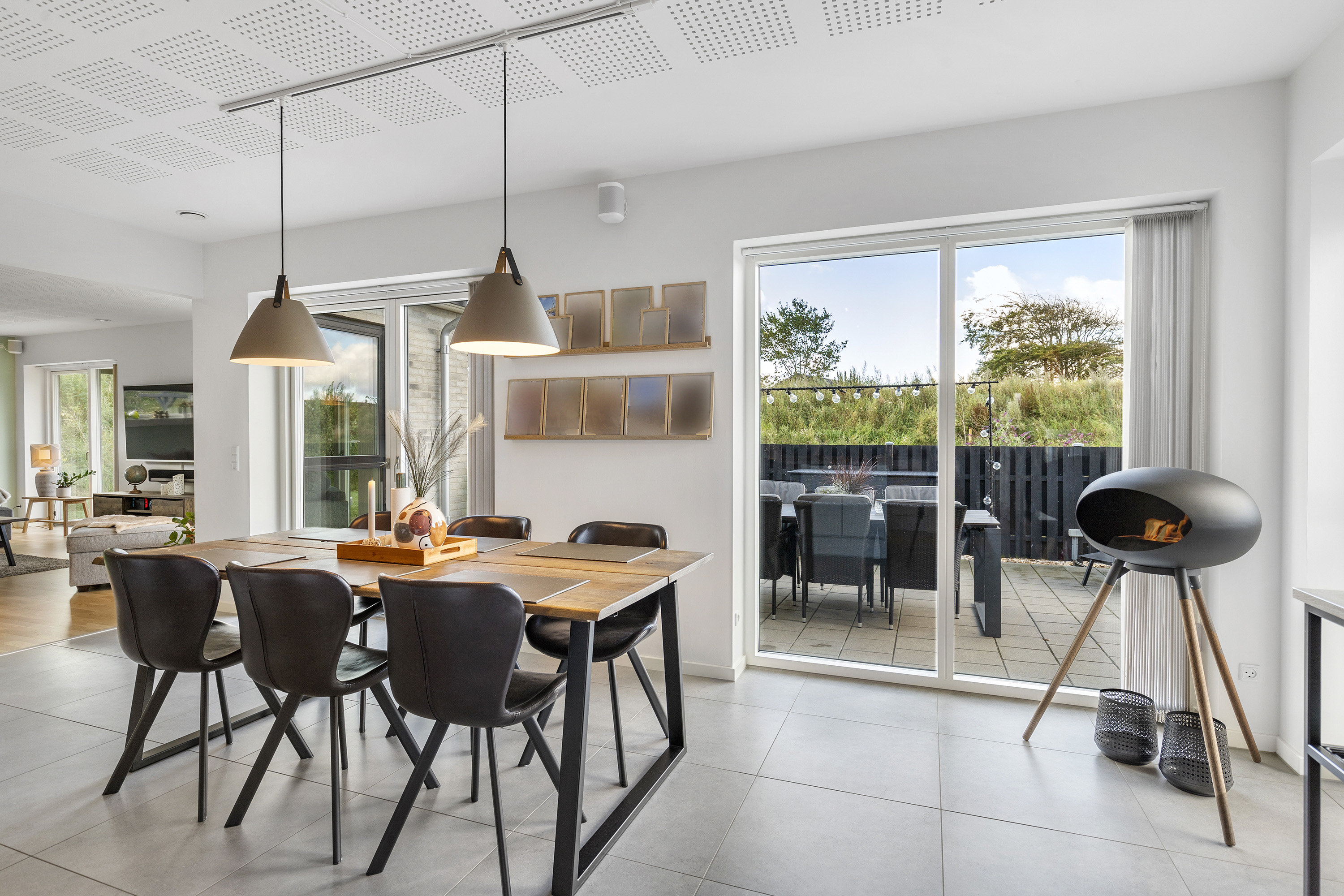 Fremhævet køkken alrum billede i fuldskærmstilstand. Billede af Gartnervænget 32, 9760 Vrå