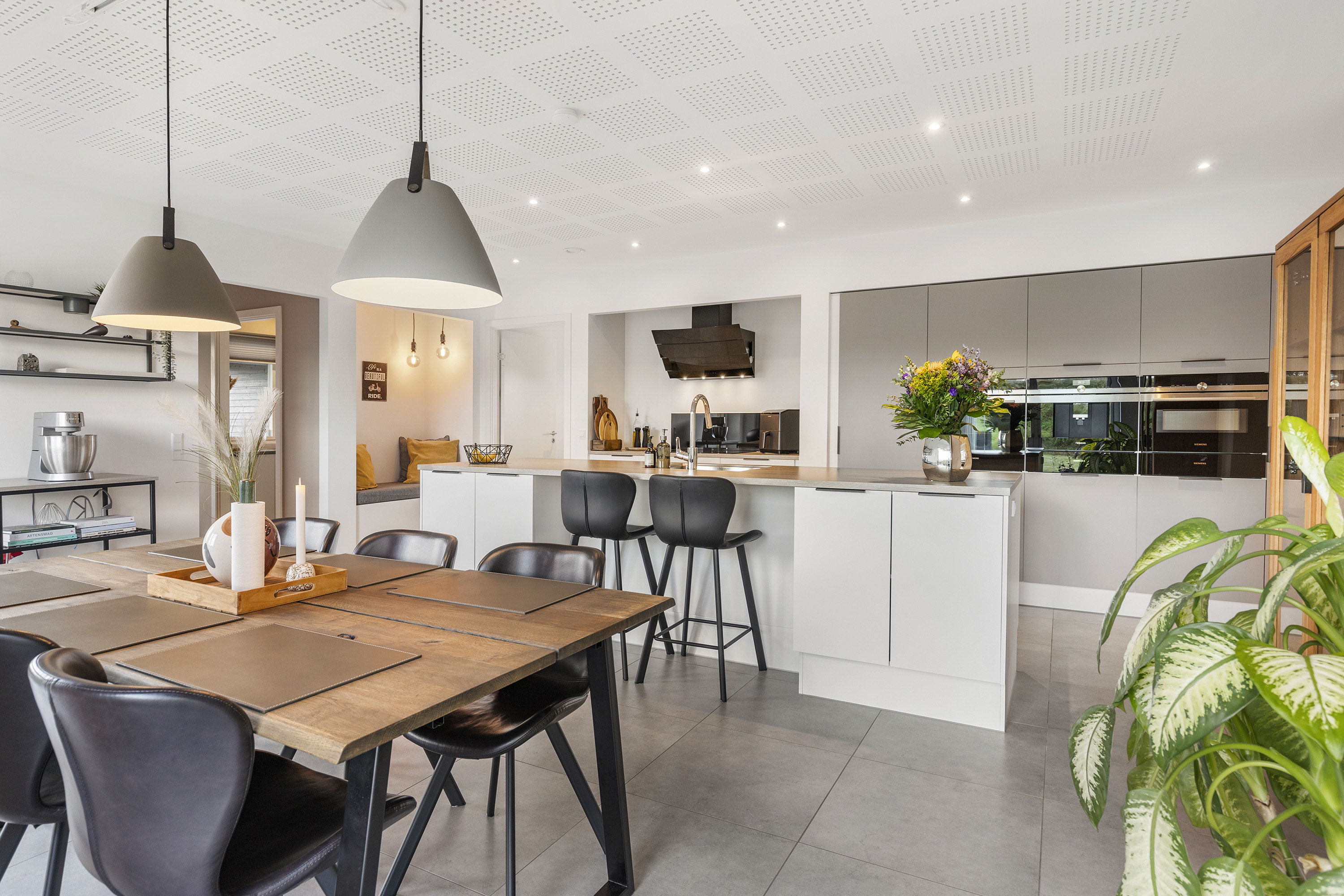 Fremhævet køkken alrum billede i fuldskærmstilstand. Billede af Gartnervænget 32, 9760 Vrå