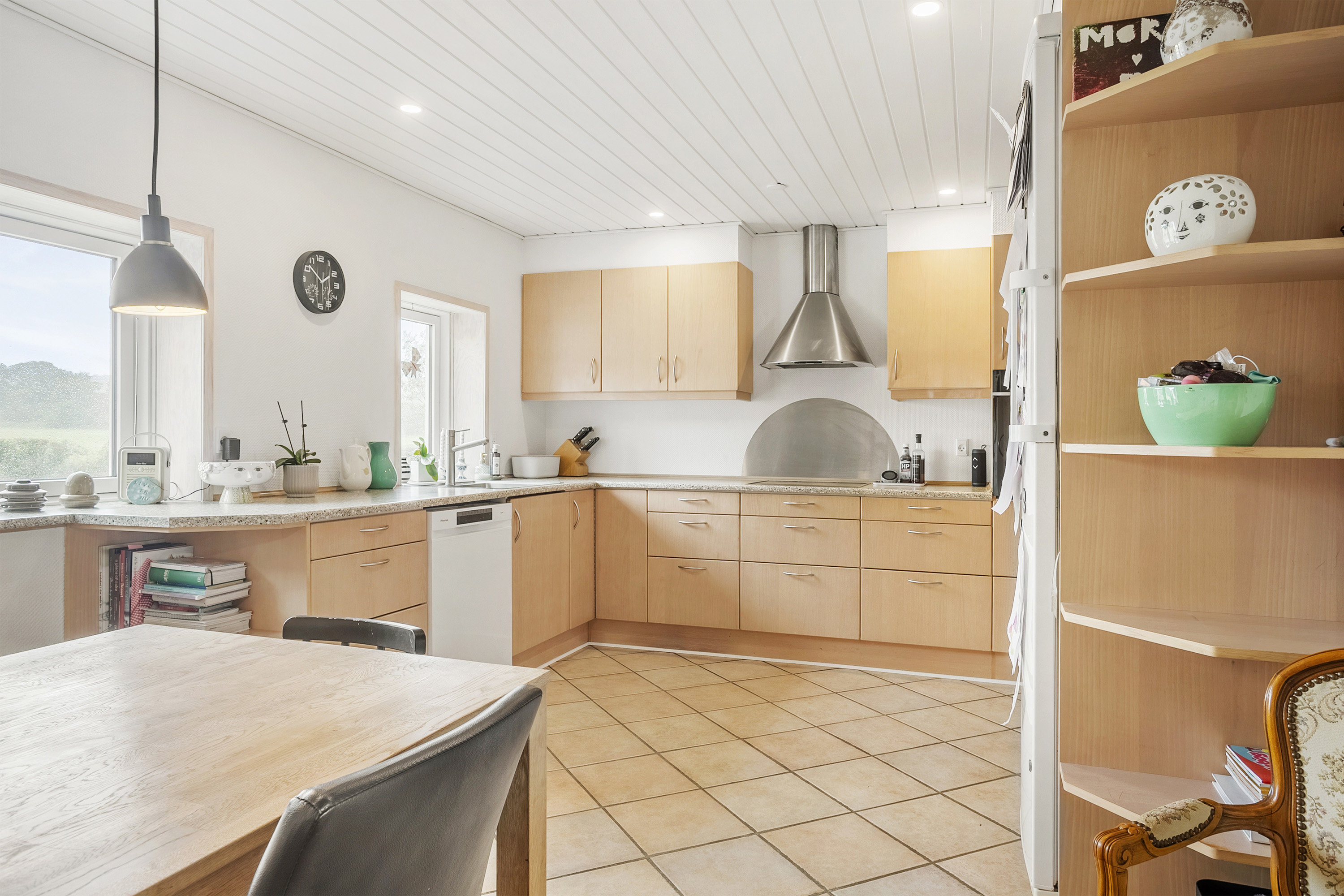 Miniaturebillede 2: køkken. Billede af Læborg Kirkevej 22, Nyby, 6600 Vejen