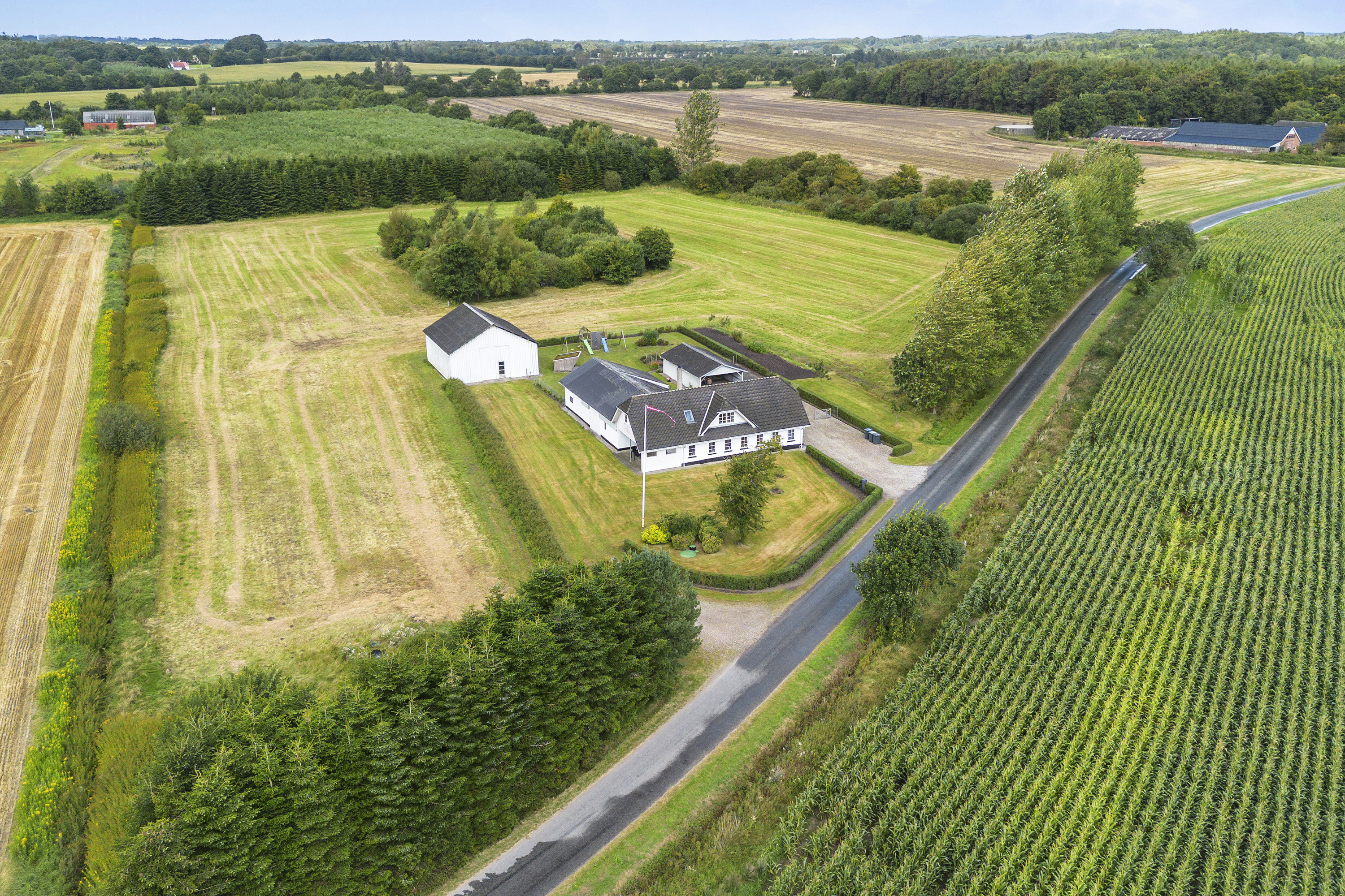 Fremhævet ejendommen billede i fuldskærmstilstand. Billede af Læborg Kirkevej 22, Nyby, 6600 Vejen