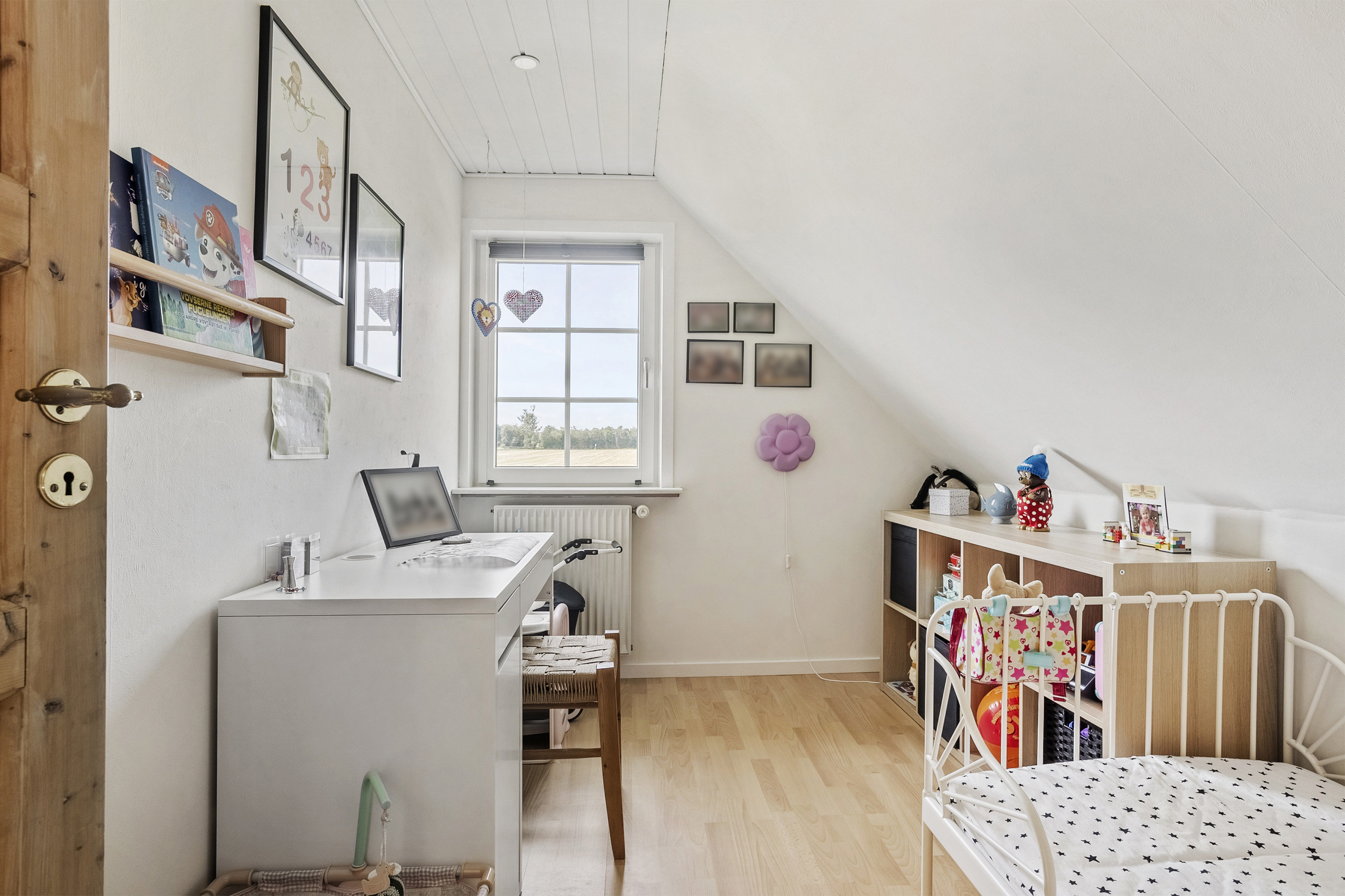 Fremhævet værelse billede i fuldskærmstilstand. Billede af Læborg Kirkevej 22, Nyby, 6600 Vejen