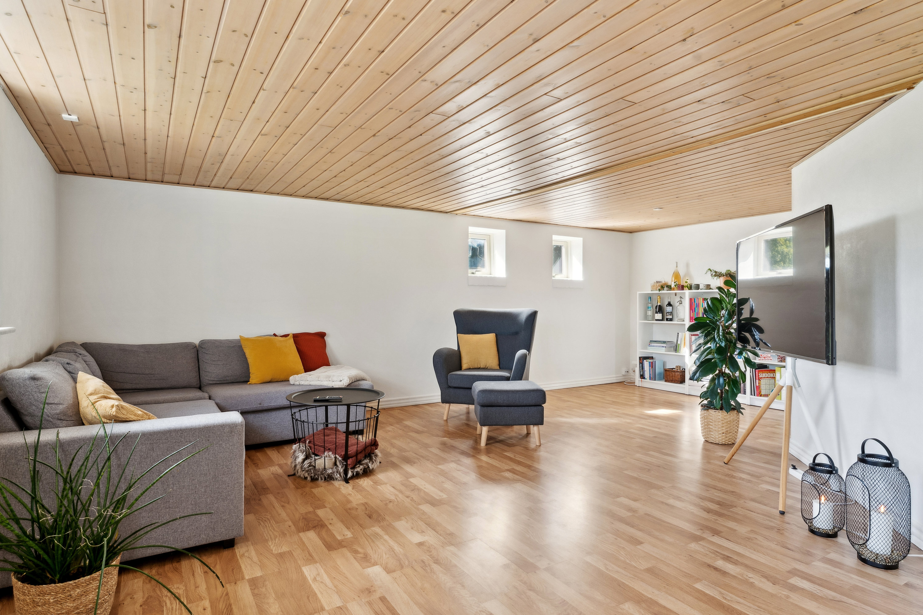 Fremhævet stue billede i fuldskærmstilstand. Billede af Gravene 1, 8981 Spentrup